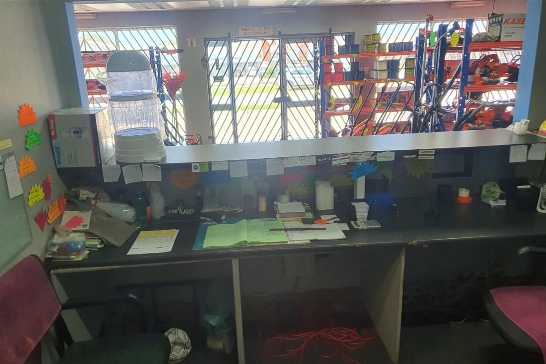 Retail Property For Sale - Prime Showroom on Busy Arterial Route