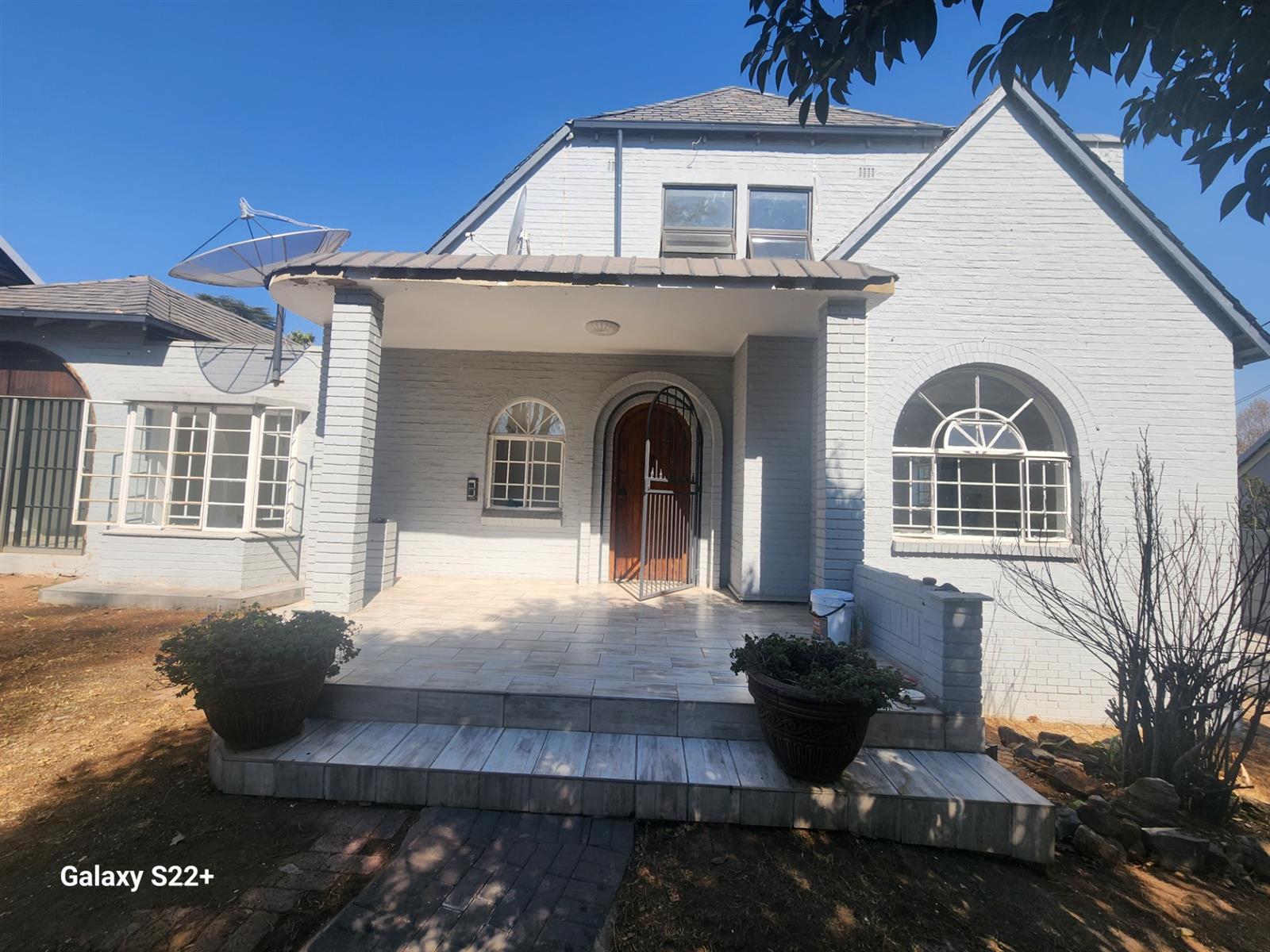 Beautiful Family Friendly Home In Bramley