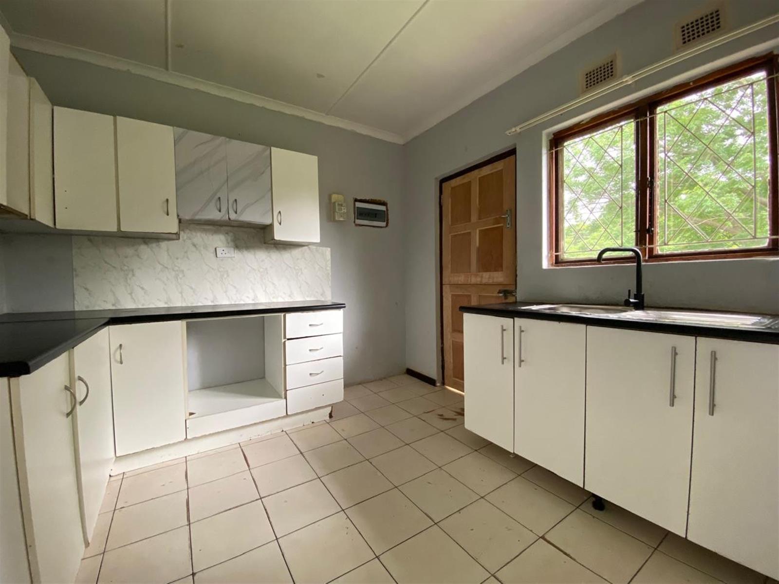 Reduced!!! House For Sale in Kwandengezi, Pinetown, KwaZulu Natal