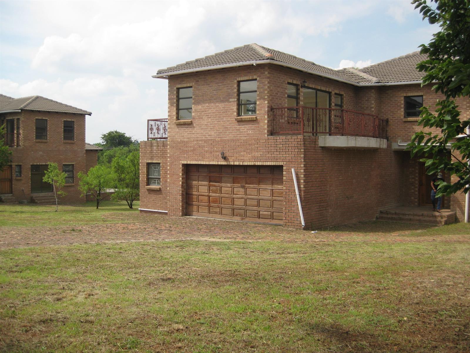 Twin Duplexes For Two Large Families For Sale in Beaulieu, Midrand