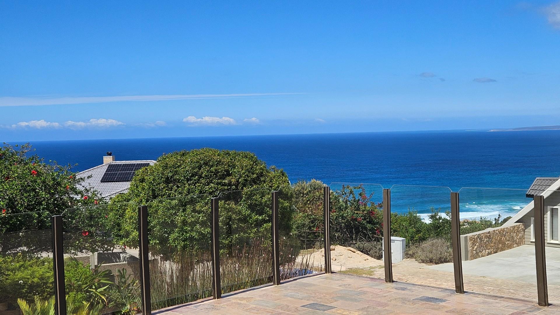 House For Sale in Dana Bay, Mossel Bay