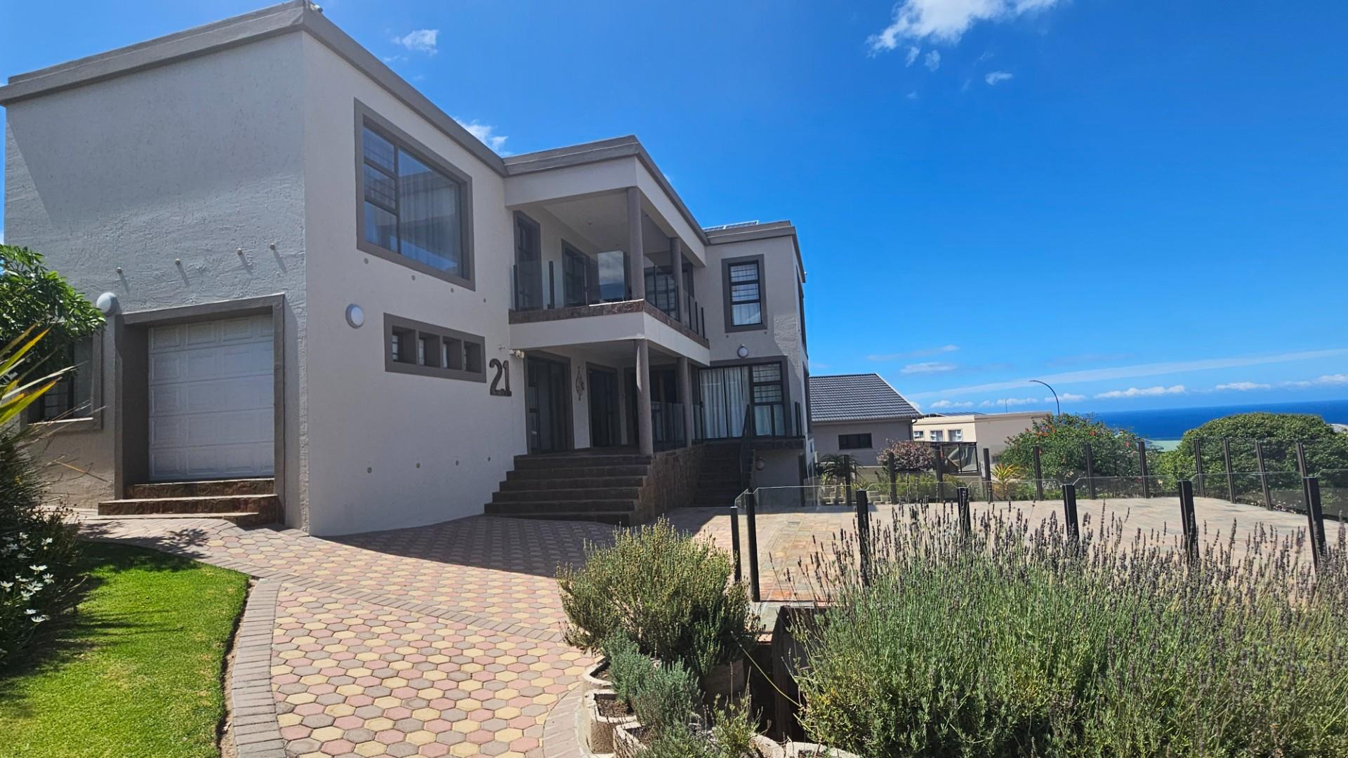 House For Sale in Dana Bay, Mossel Bay