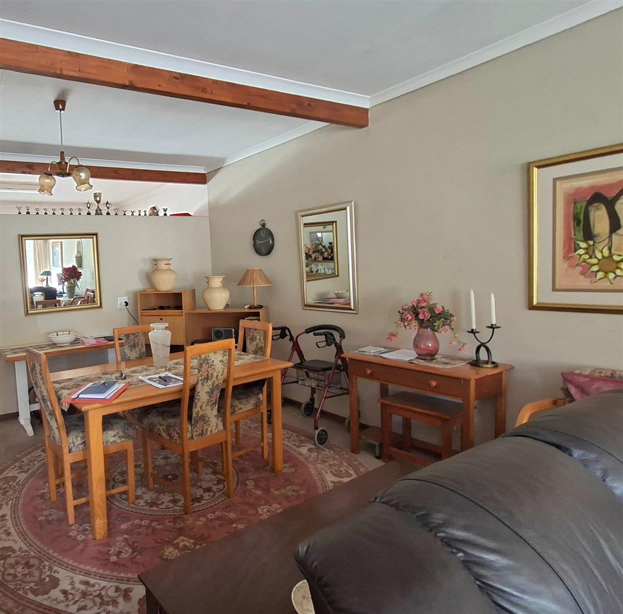 Beautifully Maintained Three-Bedroom Townhouse in a Peaceful Complex Near Schools