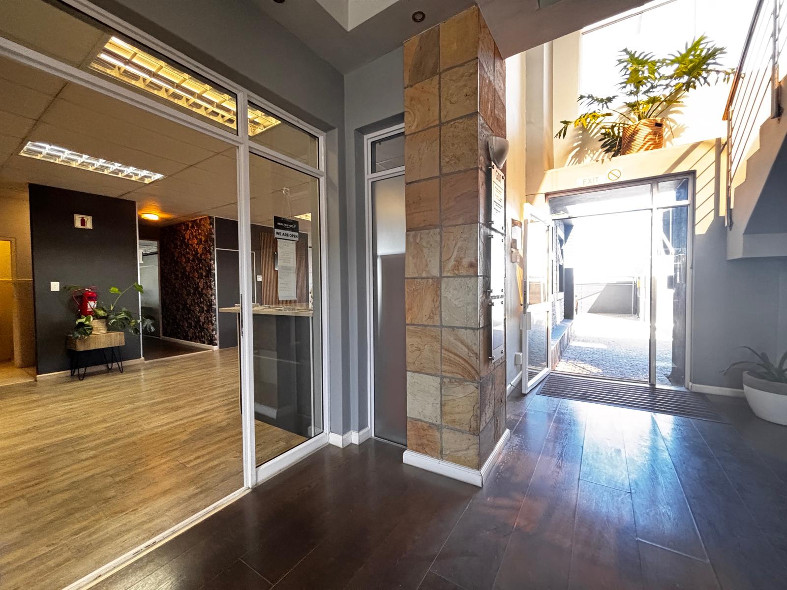 Health Professional Office To Rent in Table View, Blouberg
