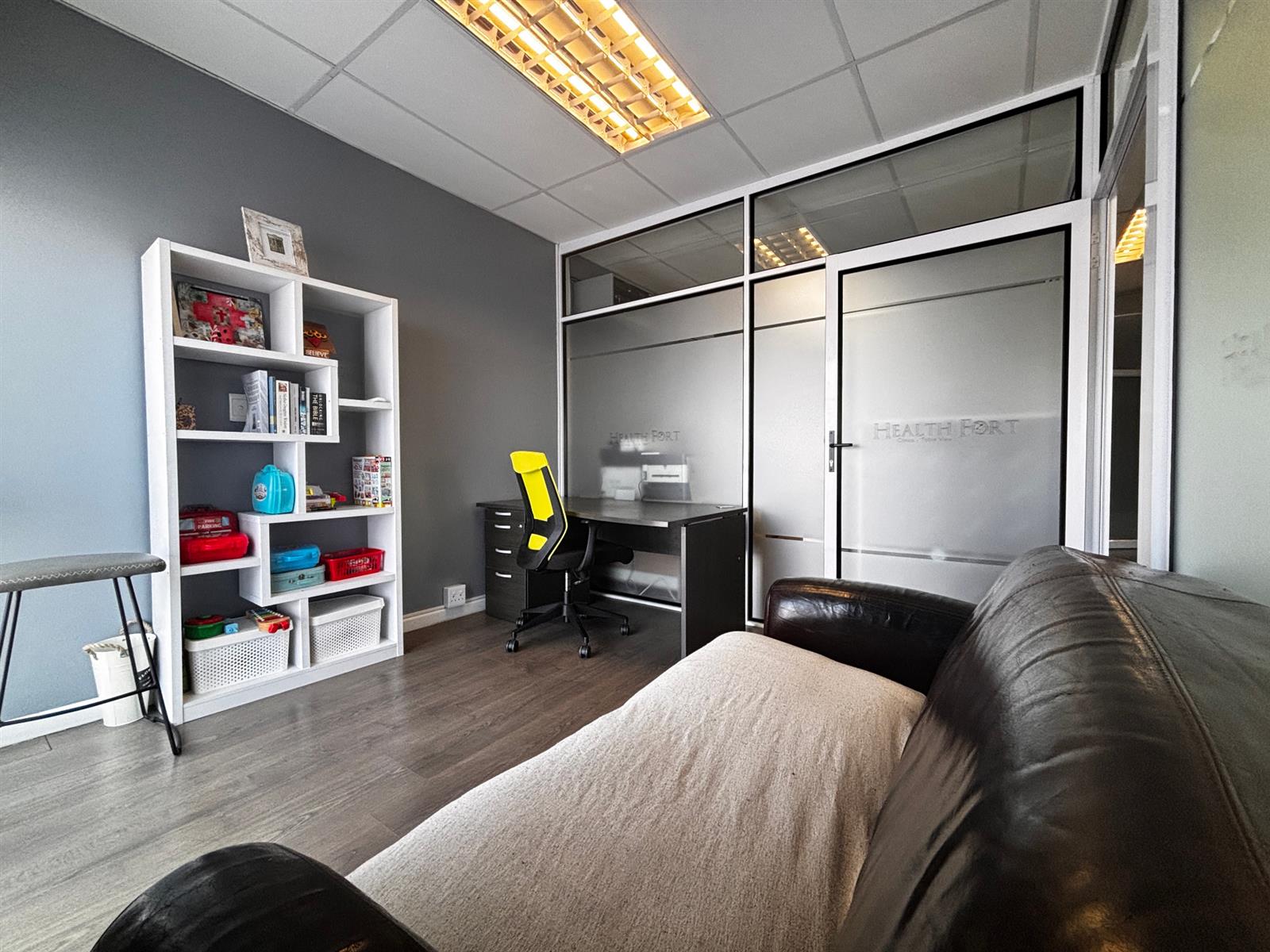 Health Professional Office To Rent in Table View, Blouberg