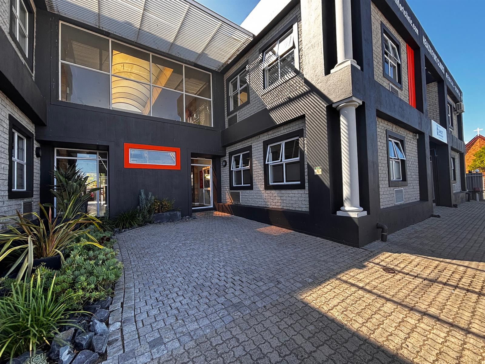 Health Professional Office To Rent in Table View, Blouberg
