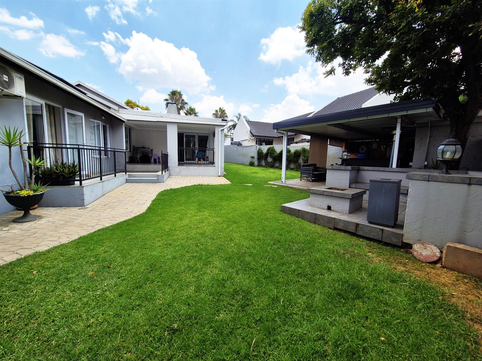 House For Sale in Olivedale, Randburg