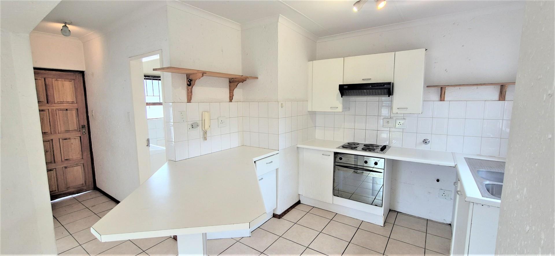 Apartment for rent in Paulshof, Sandton, 58 m²