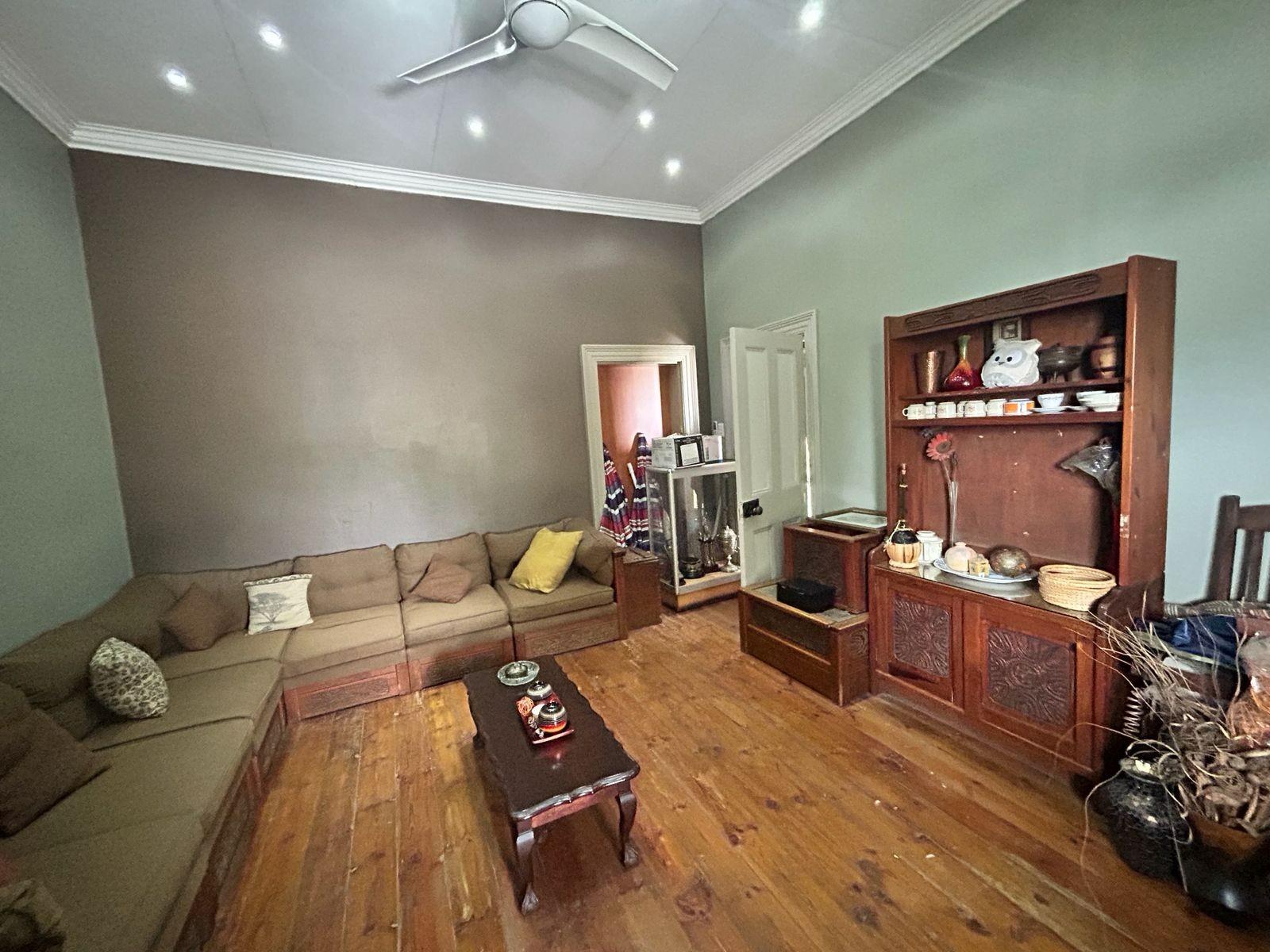 Charming Old Colonial Home for Sale - King Williamstown