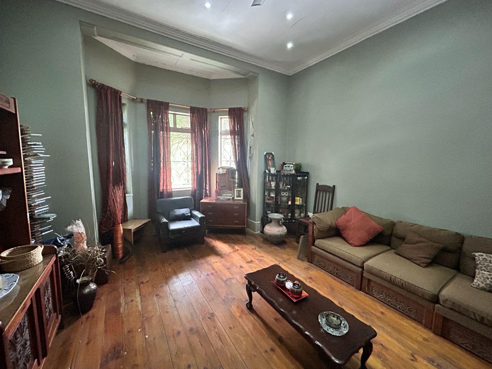 Charming Old Colonial Home for Sale - King Williamstown