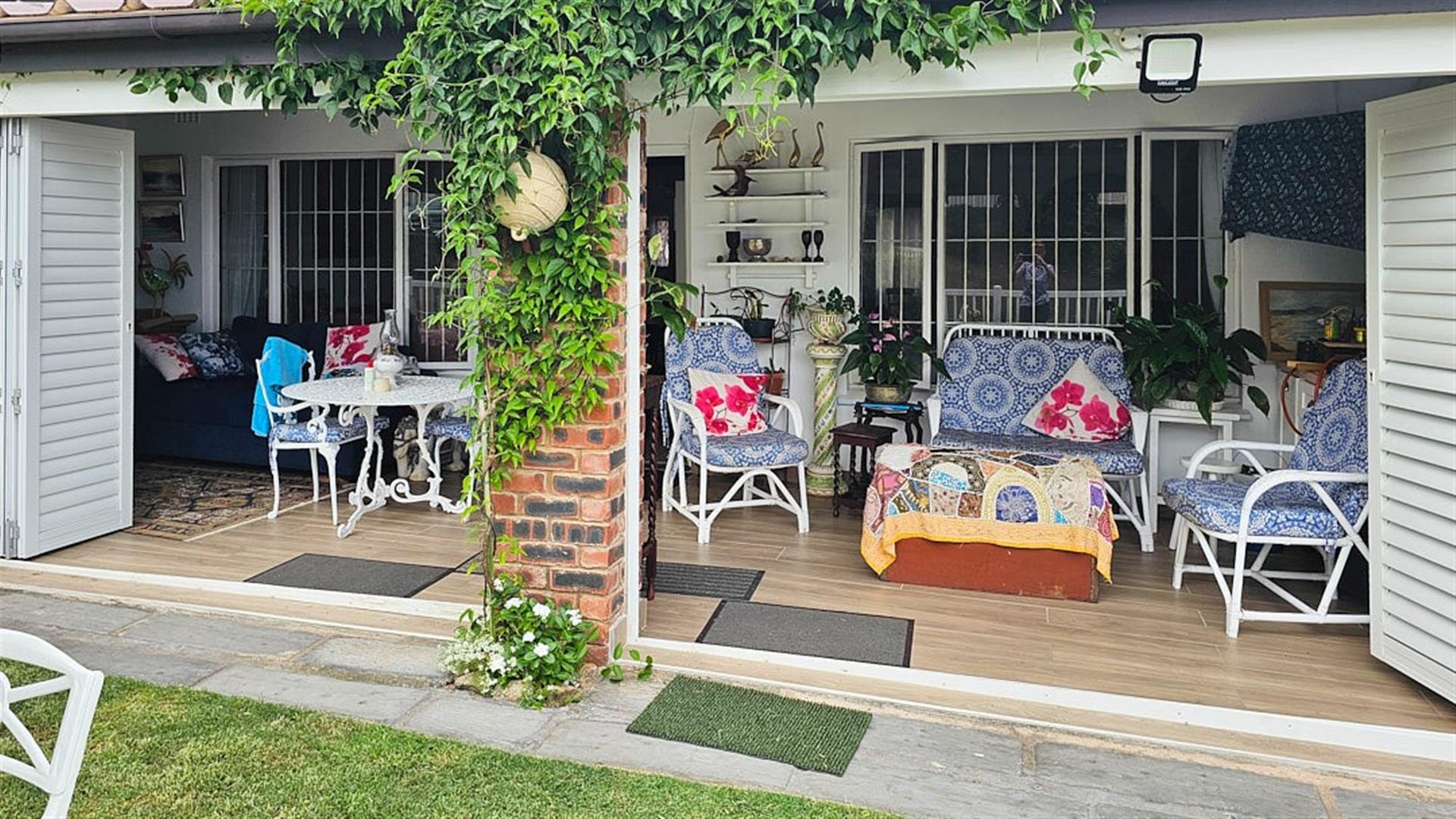 Stunning 2 Bedroom Beach Townhouse