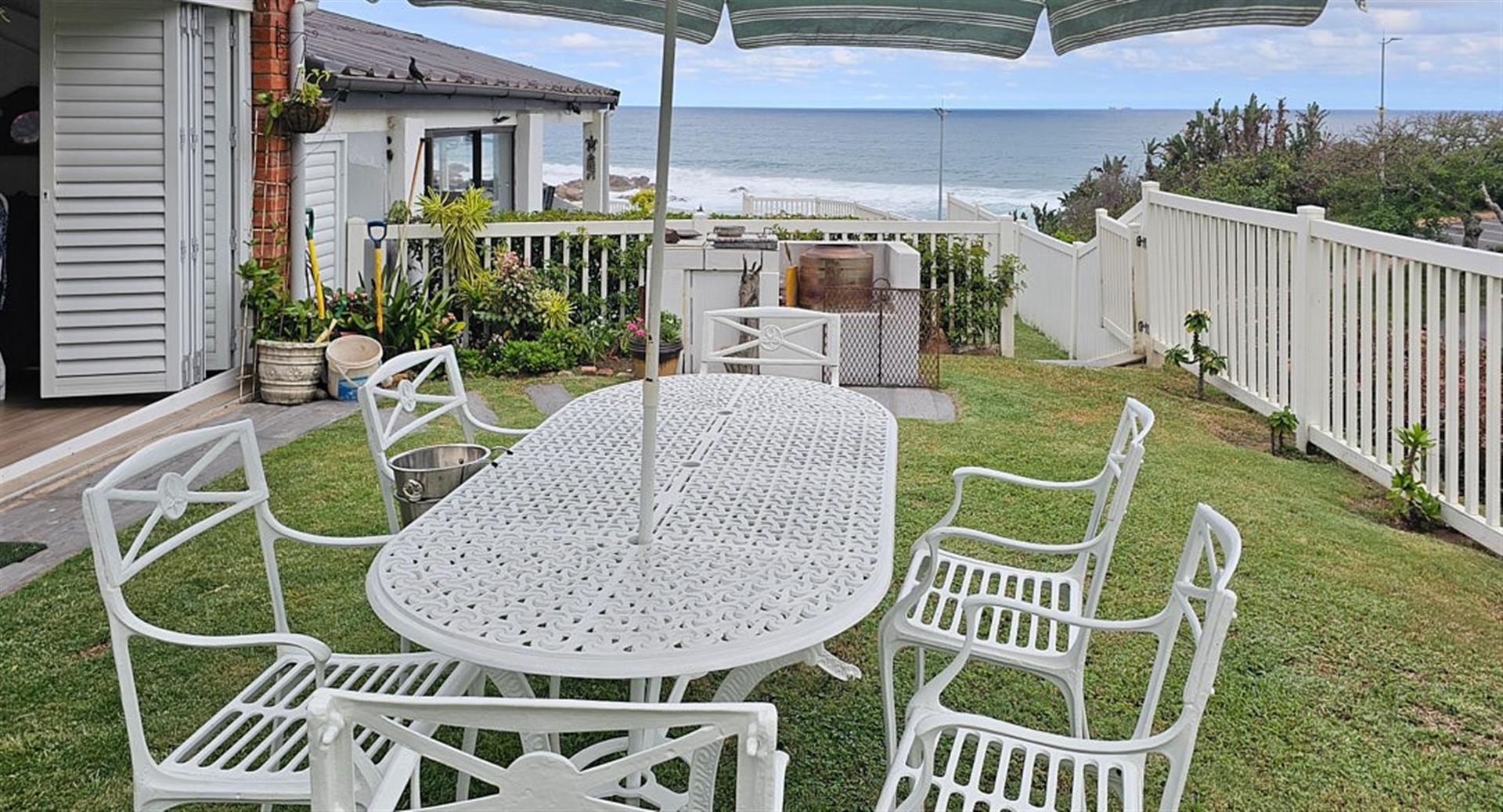 Stunning 2 Bedroom Beach Townhouse