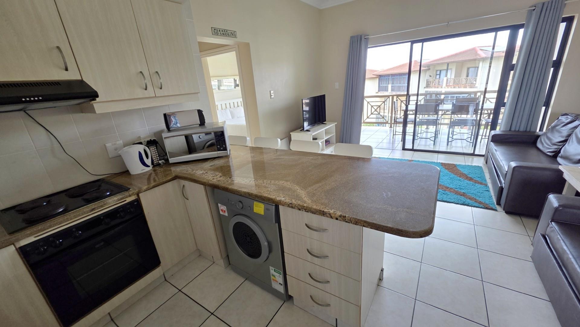 Fabulous 2 bedroom, 2 bathroom Holiday Apartment For Sale in Uvongo Beach