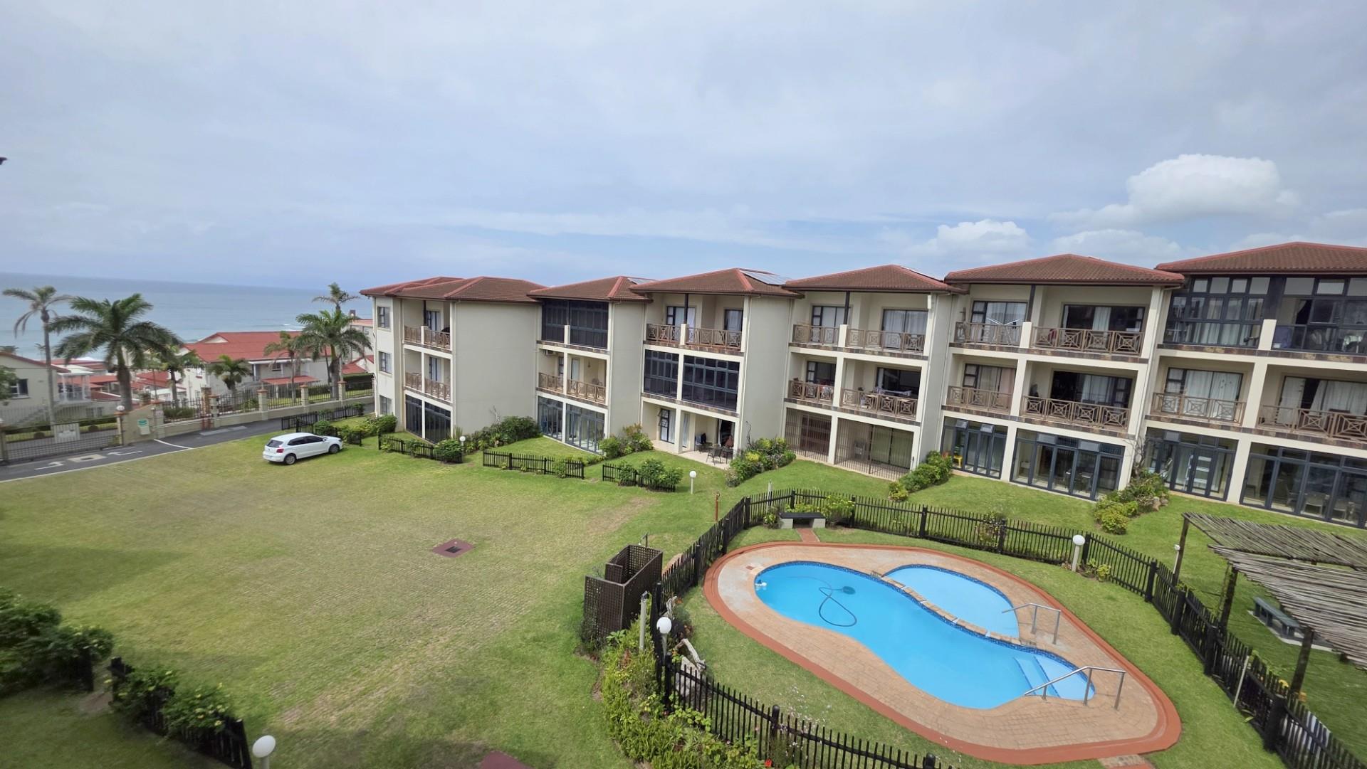 Fabulous 2 bedroom, 2 bathroom Holiday Apartment For Sale in Uvongo Beach