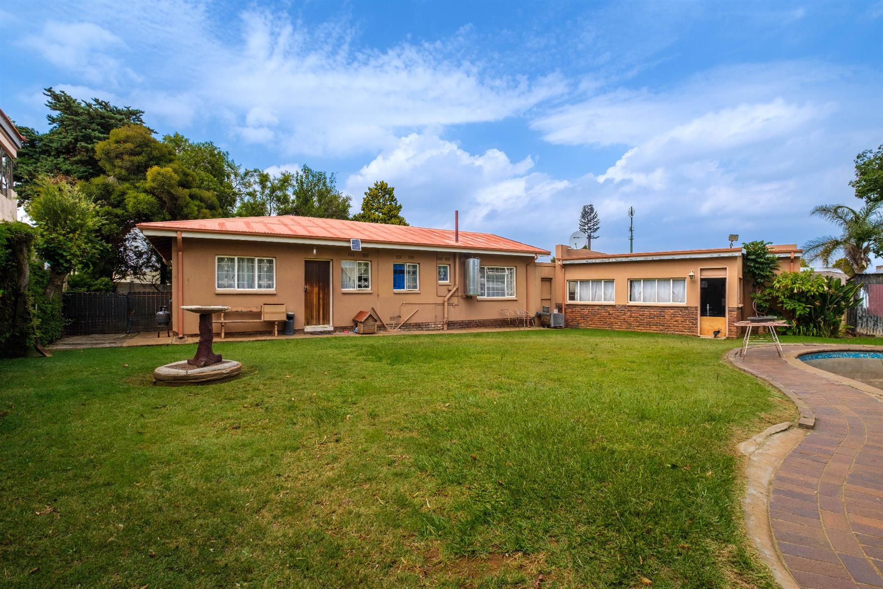 House for sale in Witpoortjie, Roodepoort, 11 Drostdy Street, Witpoortjie, Roodepoort, Gauteng, 240 m²