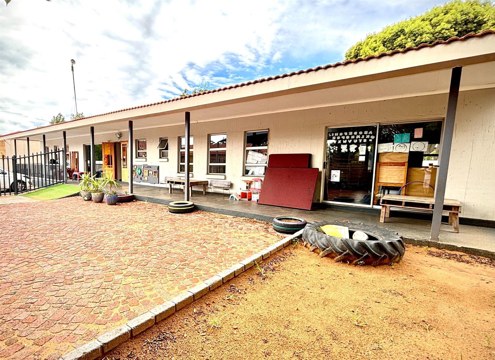 Business for sale in Vaalpark, Sasolburg, 1043 m²