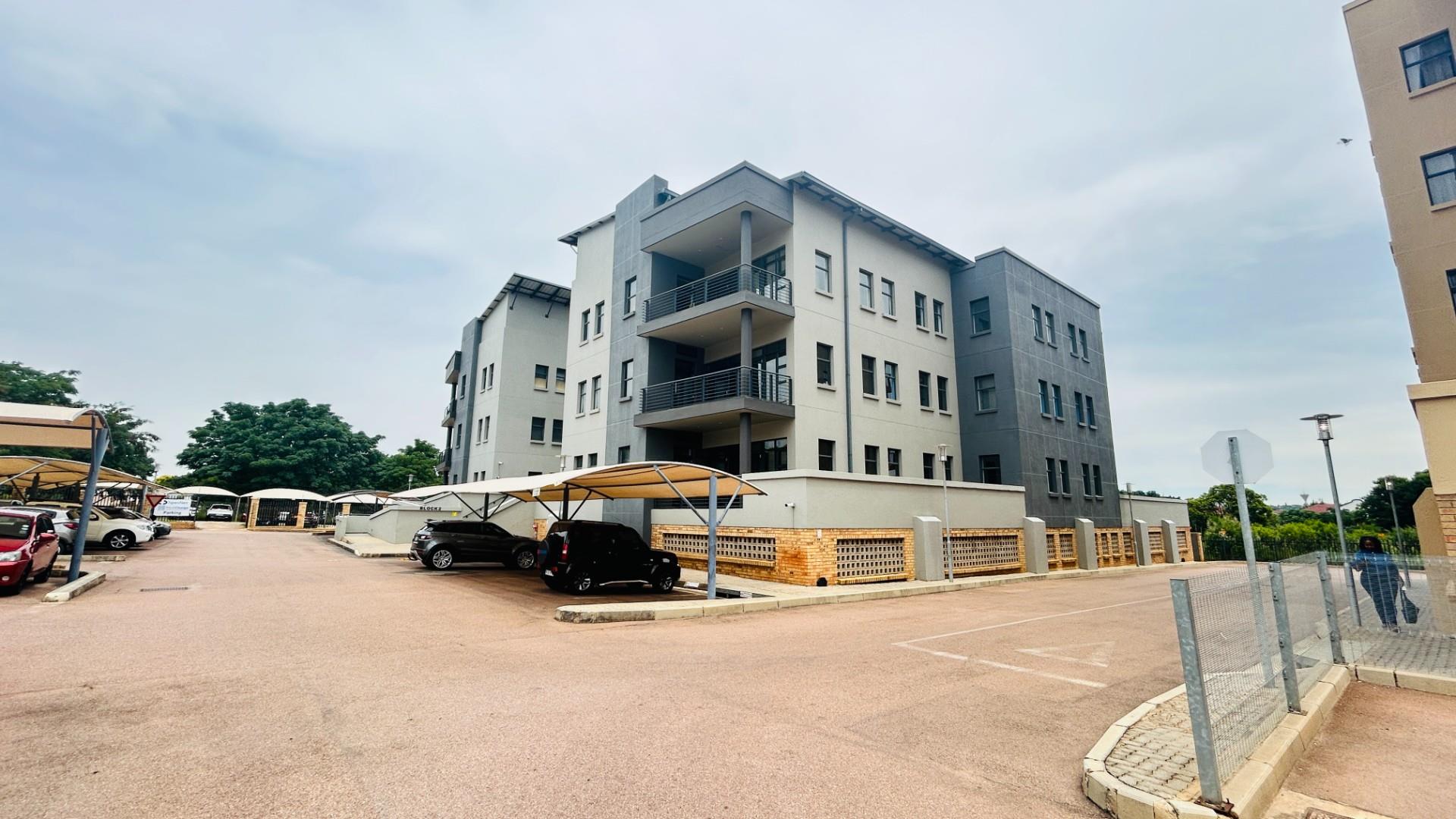 Premium Grade Commercial Property For Sale in Die Hoewes, Centurion