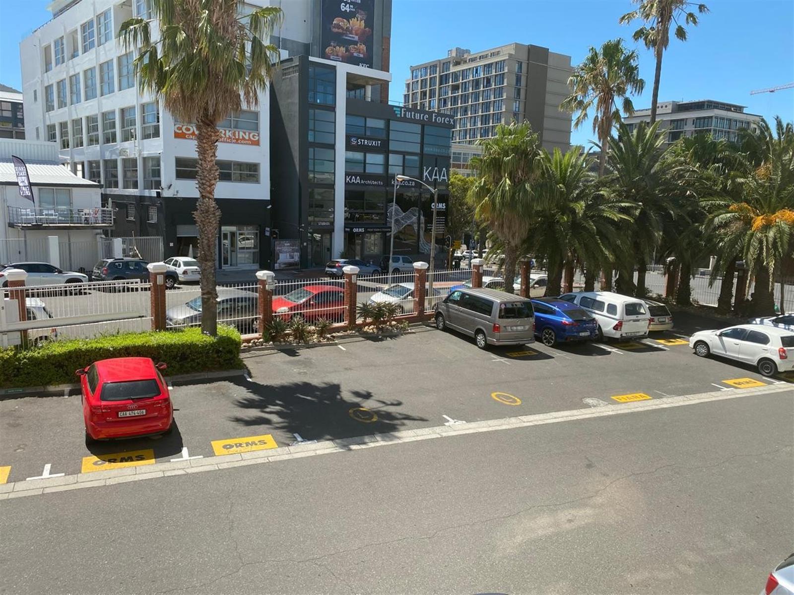 Retail Space To Rent in Gardens, Cape Town