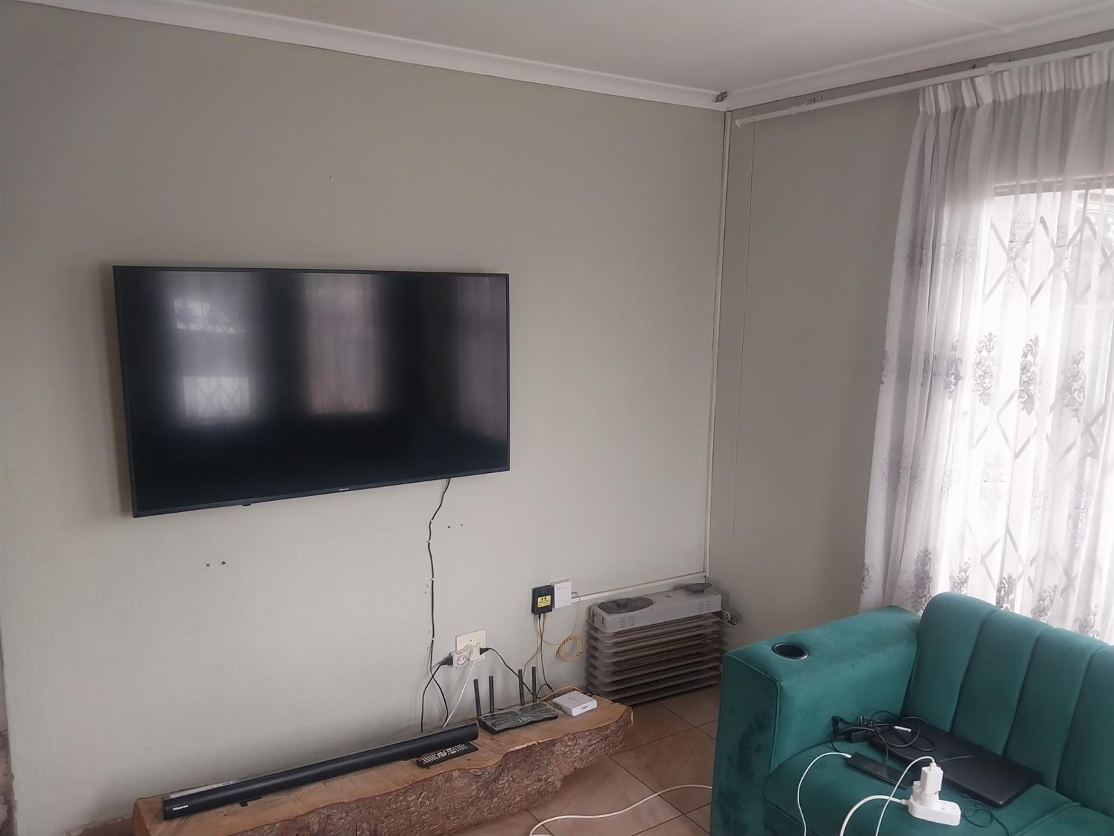 2 Bedroom House For Sale in Protea Glen, Soweto