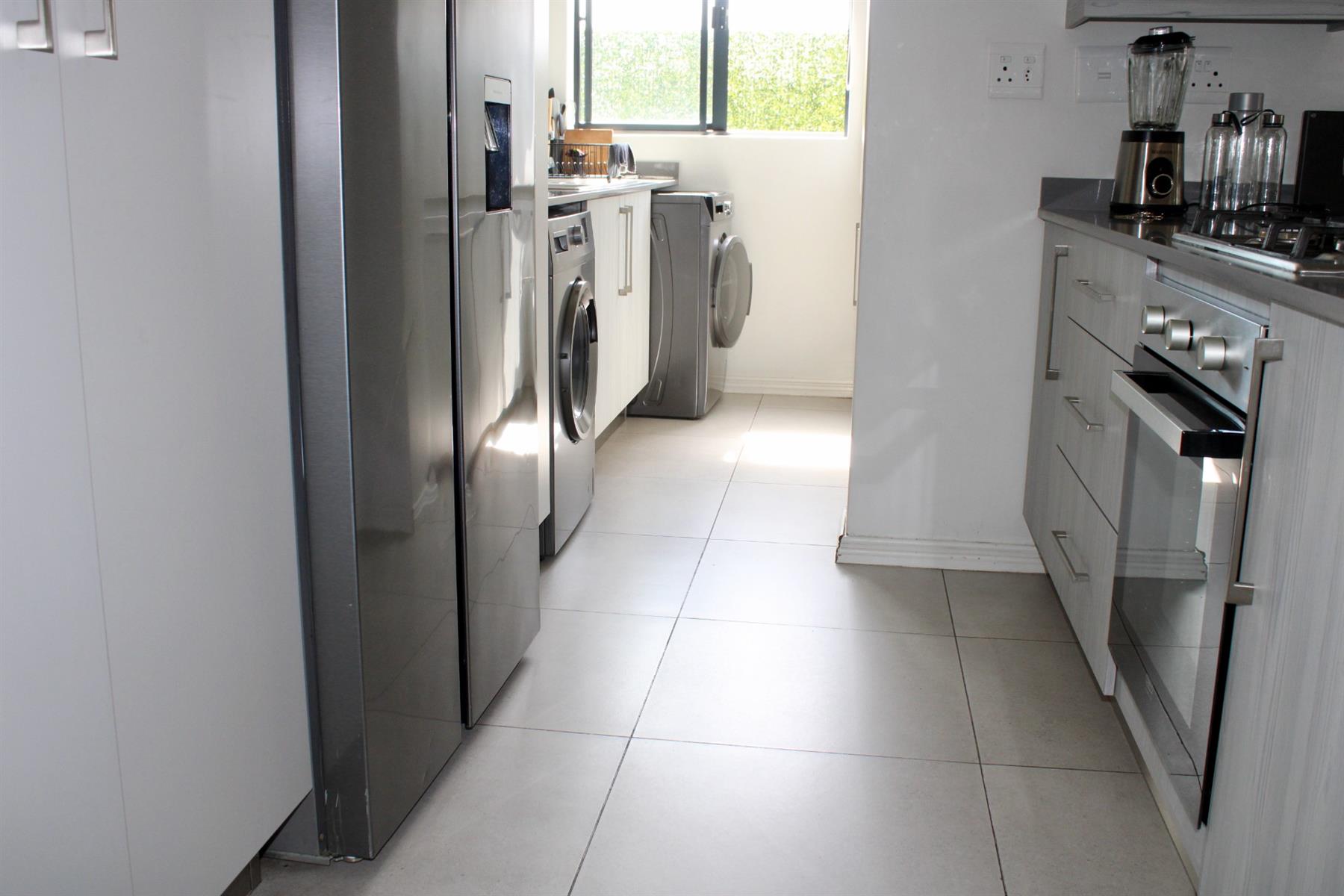 3-Bedroom Duplex with Bank Rate Incentive
