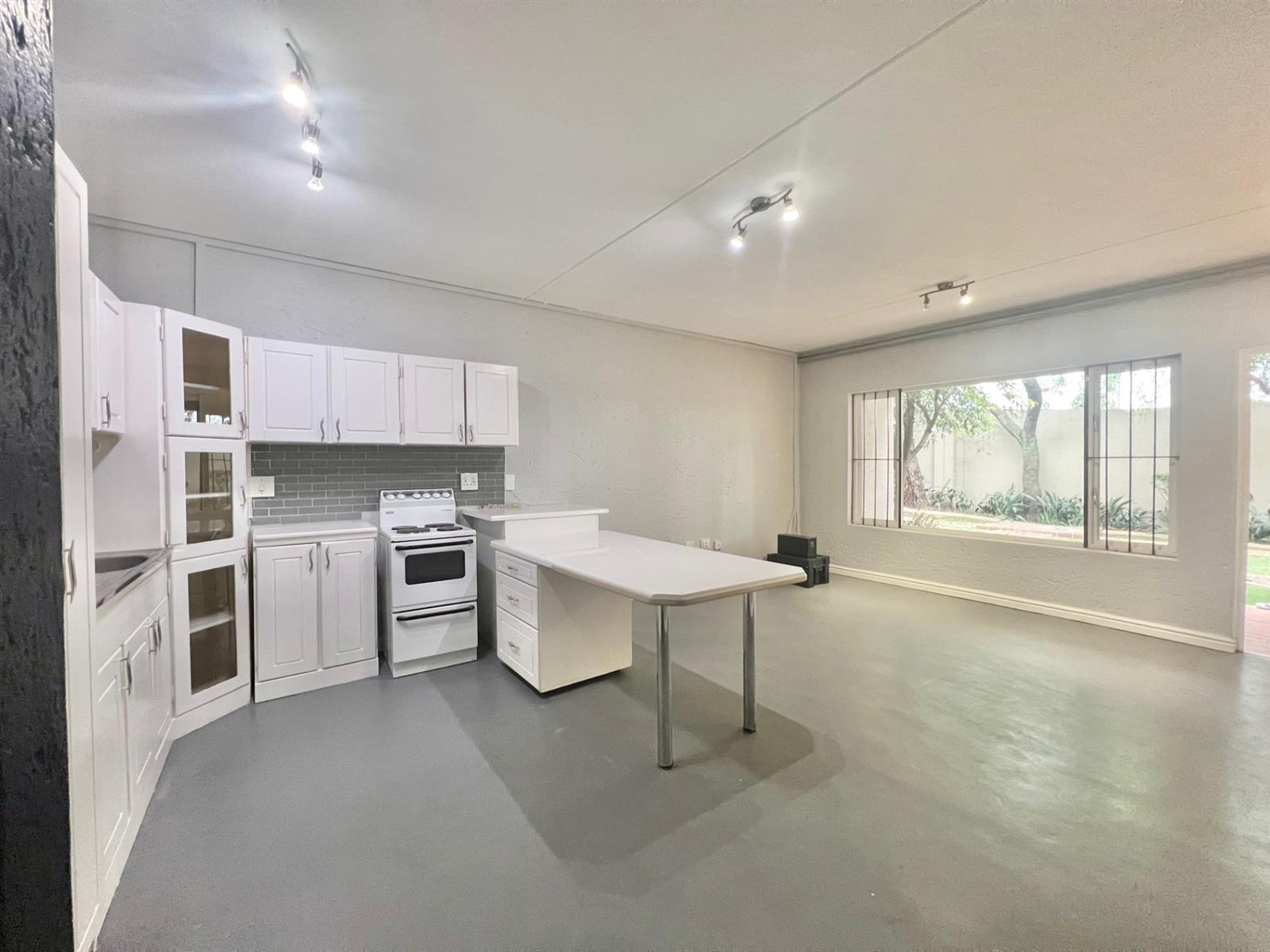 One-Bedroom Lock-Up-and-Go Garden Apartment in Prime Morningside