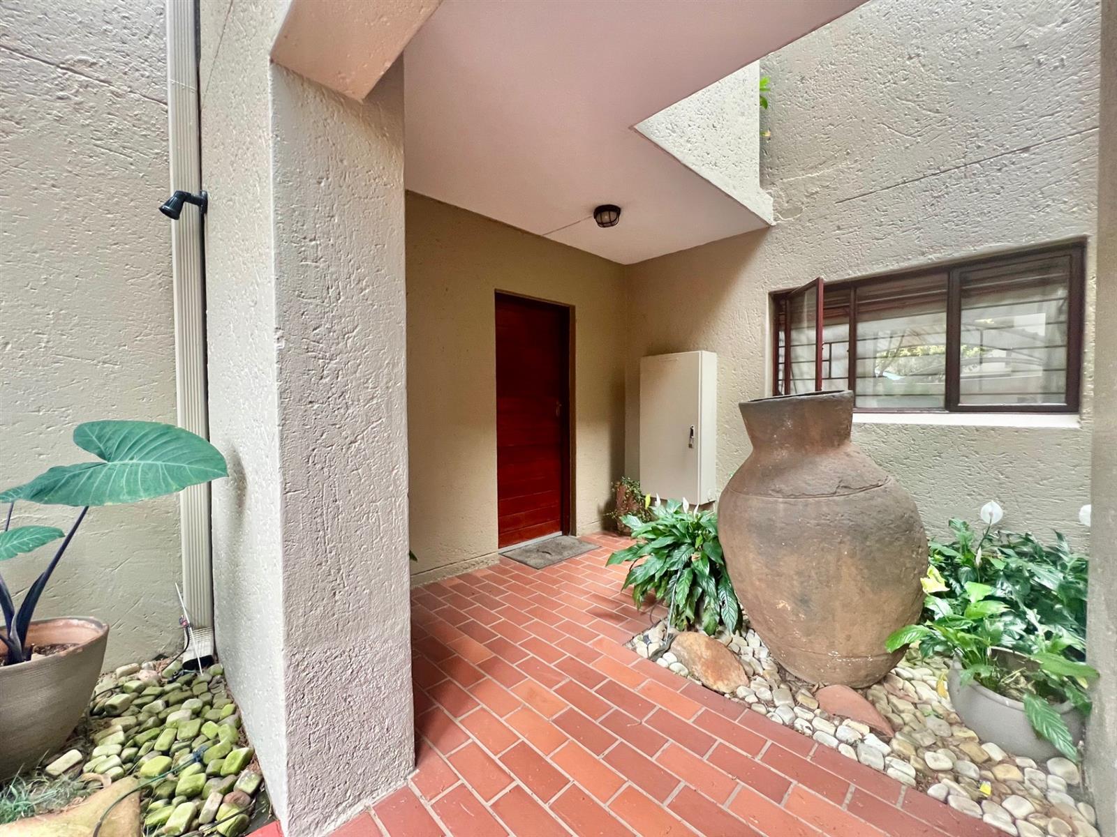 One-Bedroom Lock-Up-and-Go Garden Apartment in Prime Morningside