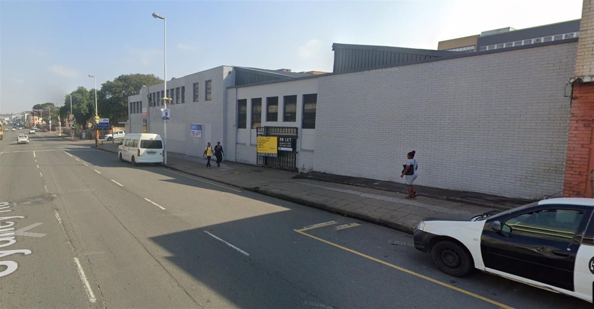 Small warehouse to let on Sydney rd, 2000m also available onsite.