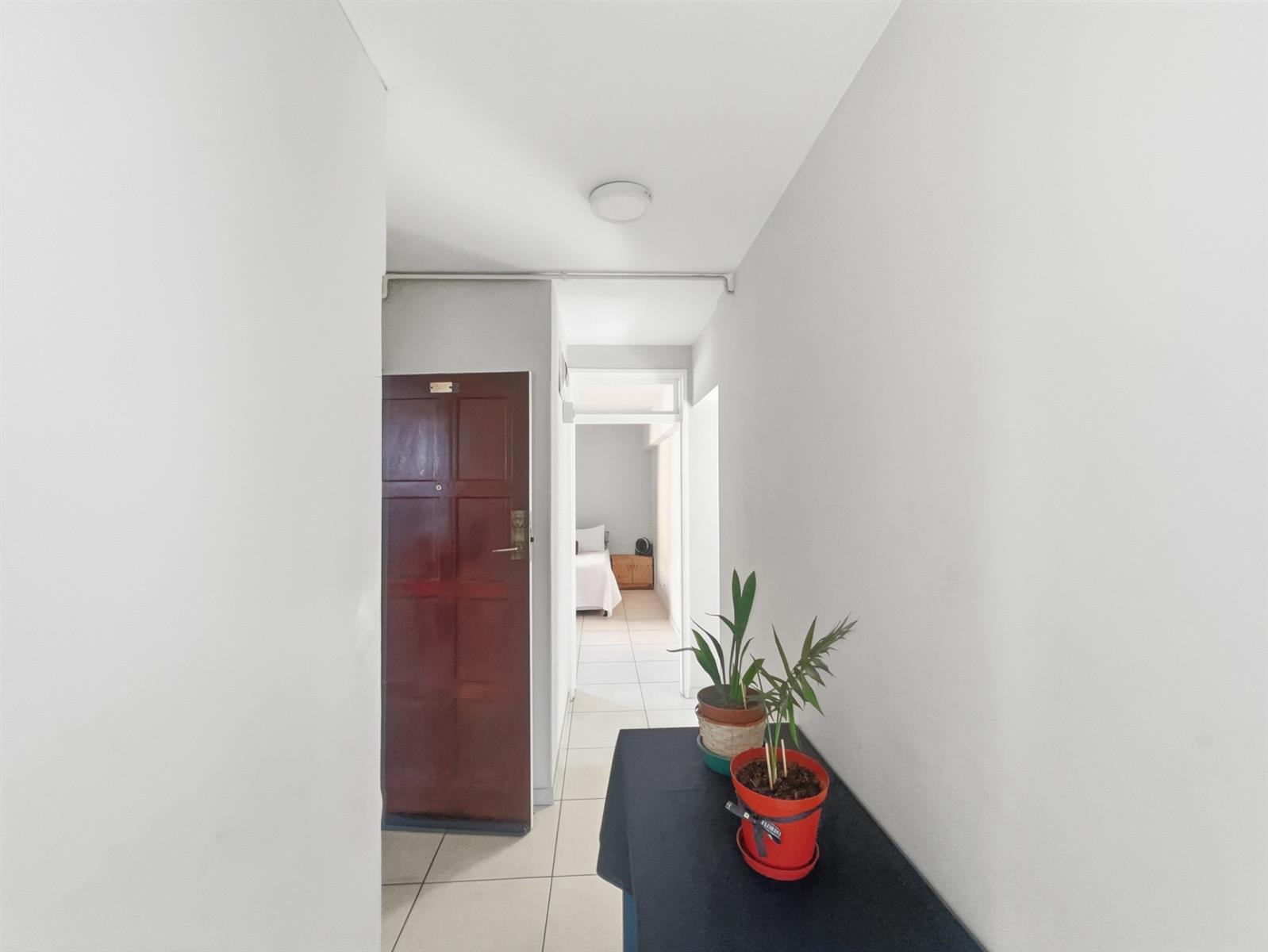 Neat as a Pin! 3 Bedroom Apartment For Sale in South Beach, Durban, KwaZulu-Natal