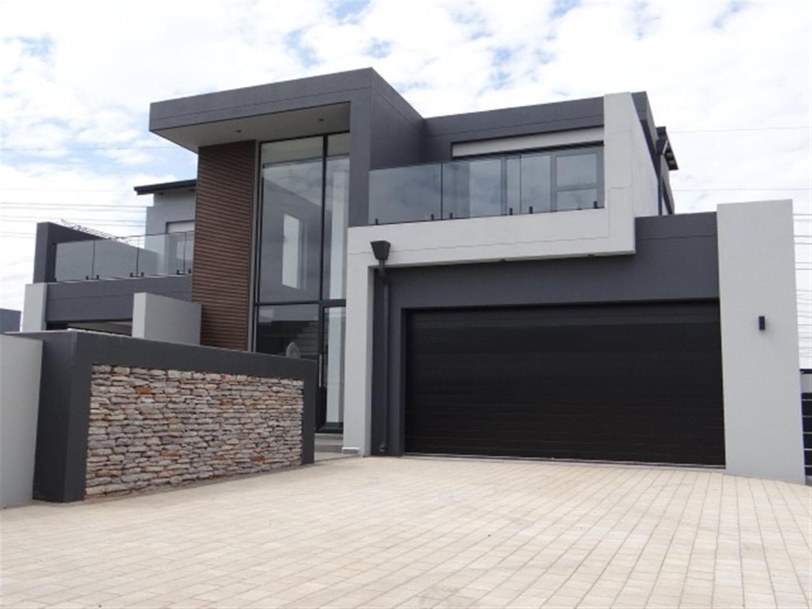 4 Bedroom House For Sale in Midstream Heights, Midstream Estate, Centurion