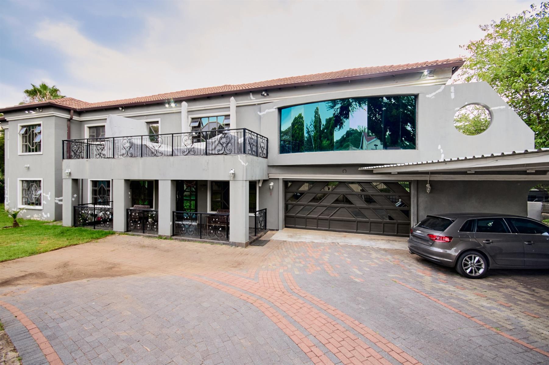 An Exceptional Residence in Vorna Valley Midrand For Sale