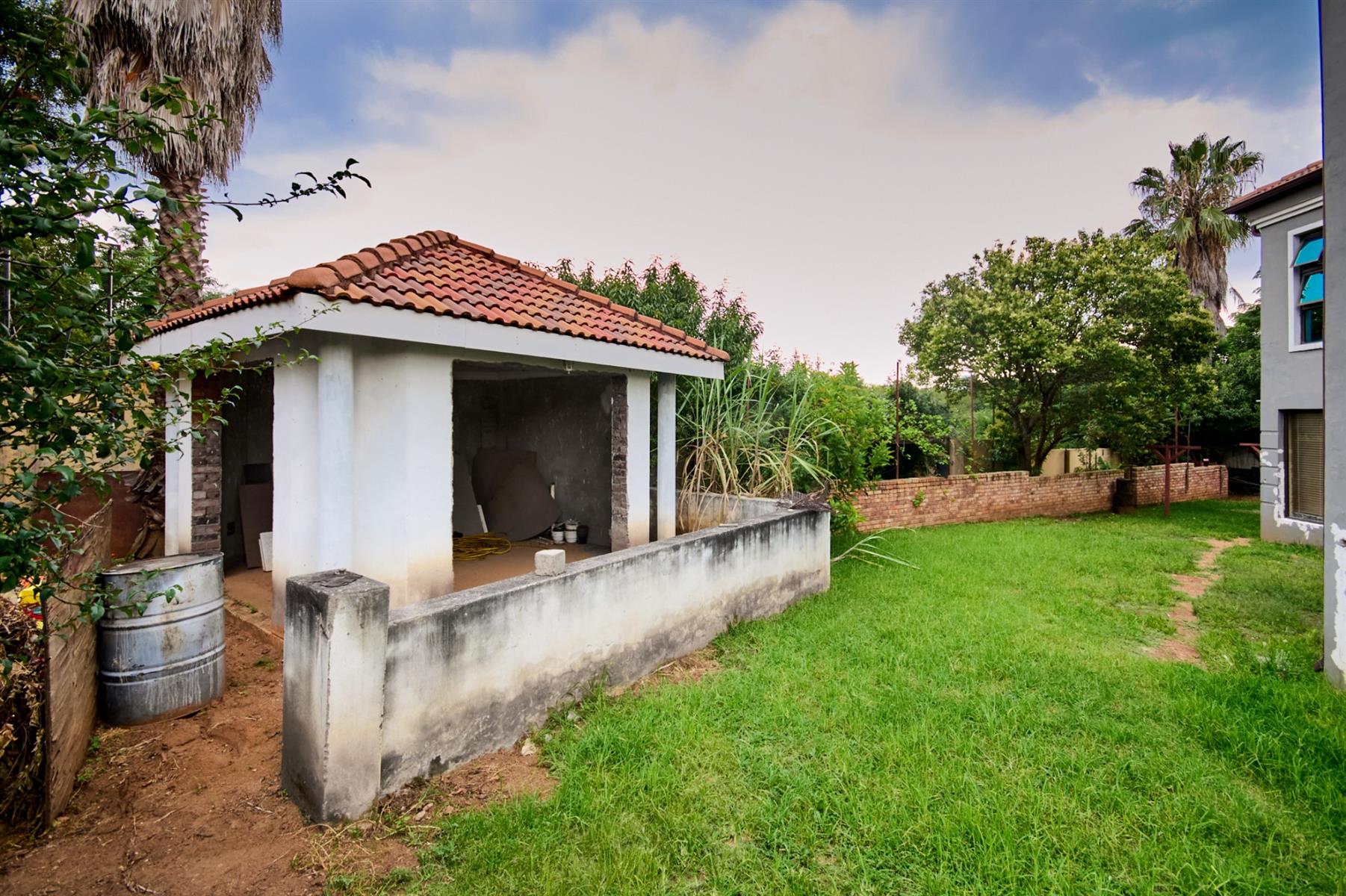 An Exceptional Residence in Vorna Valley Midrand For Sale