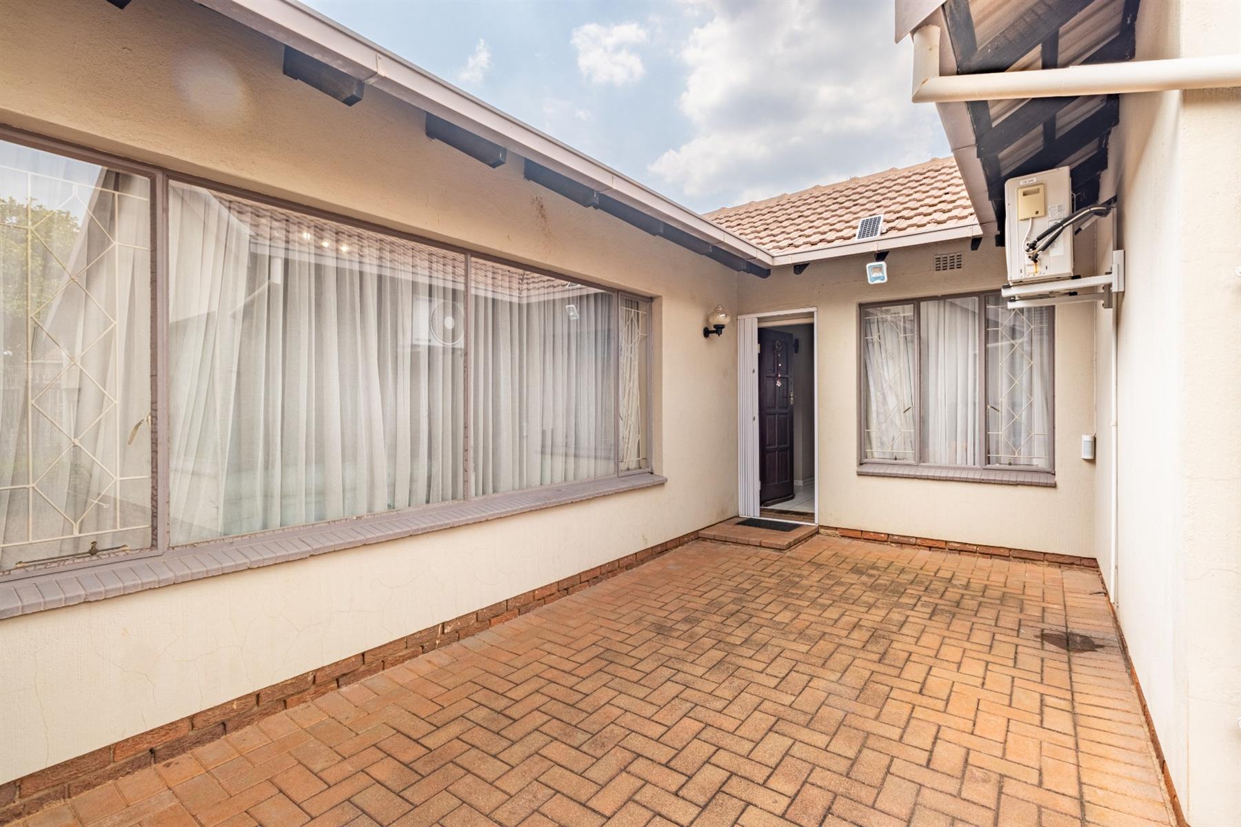 House For Sale in Eldoraigne, Centurion
