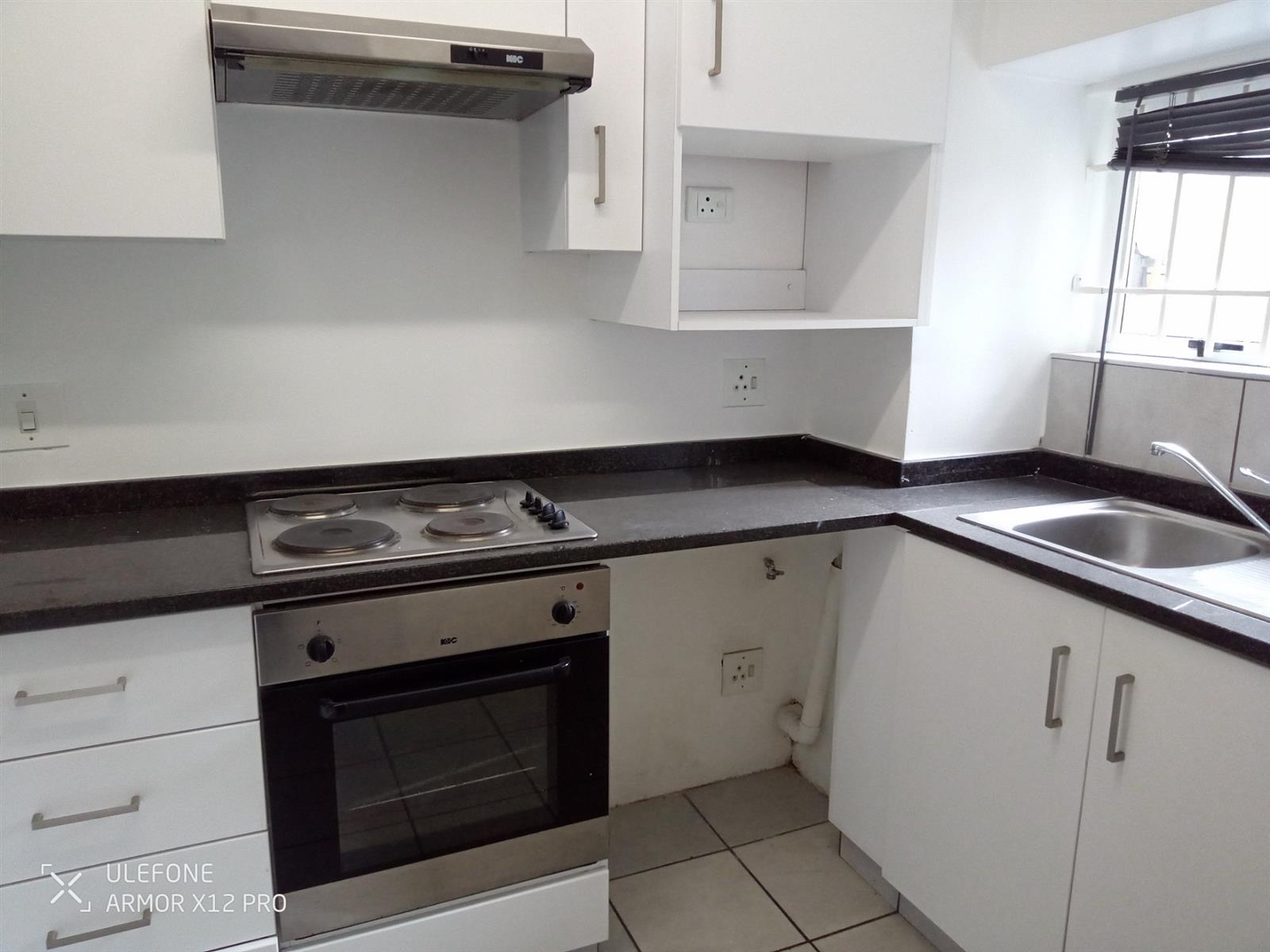 Opposite Greyville Racecourse, walking distance to university, schools and close to Avondale spar.