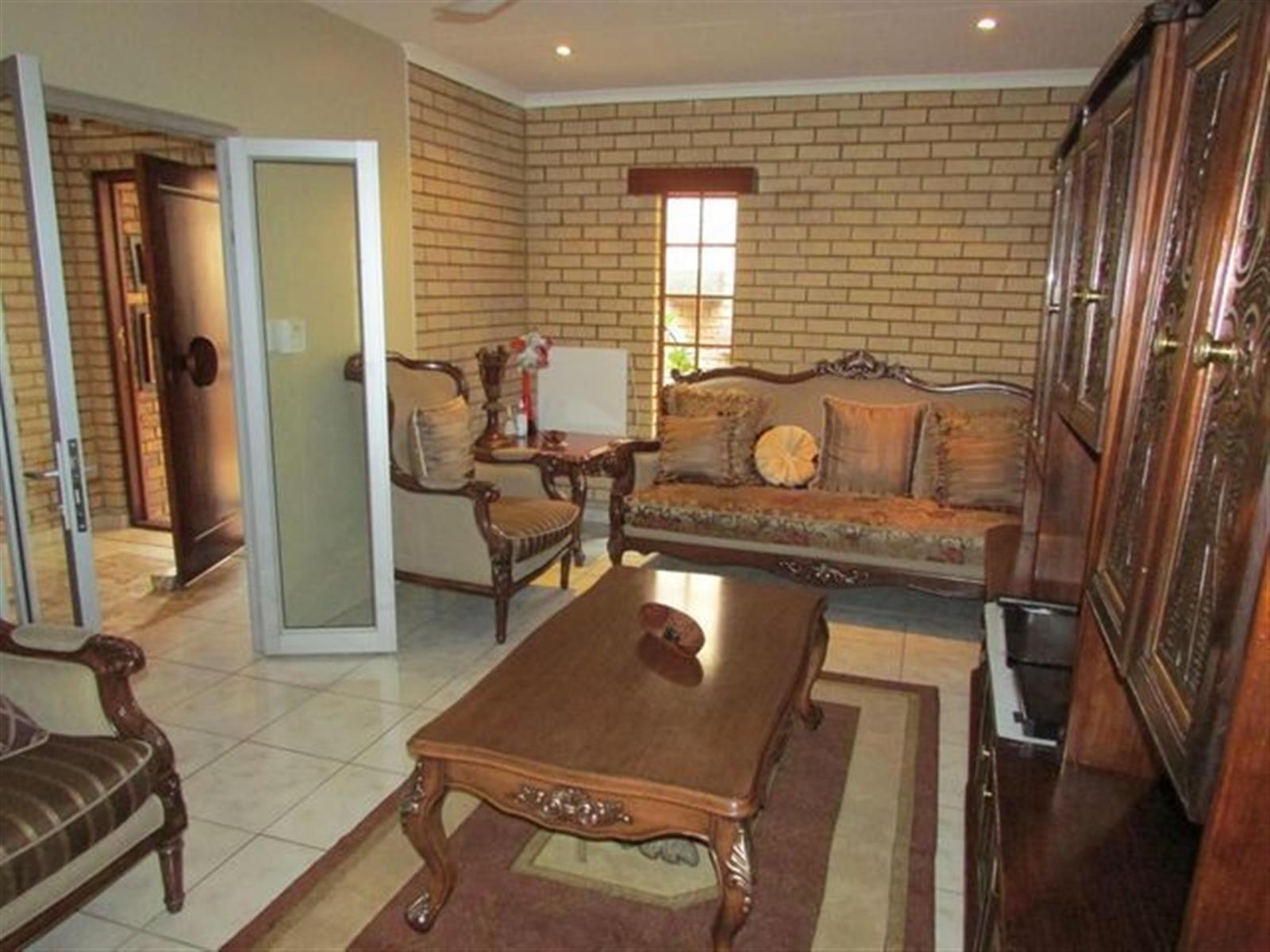 Beautiful Family Home in Colbyn West