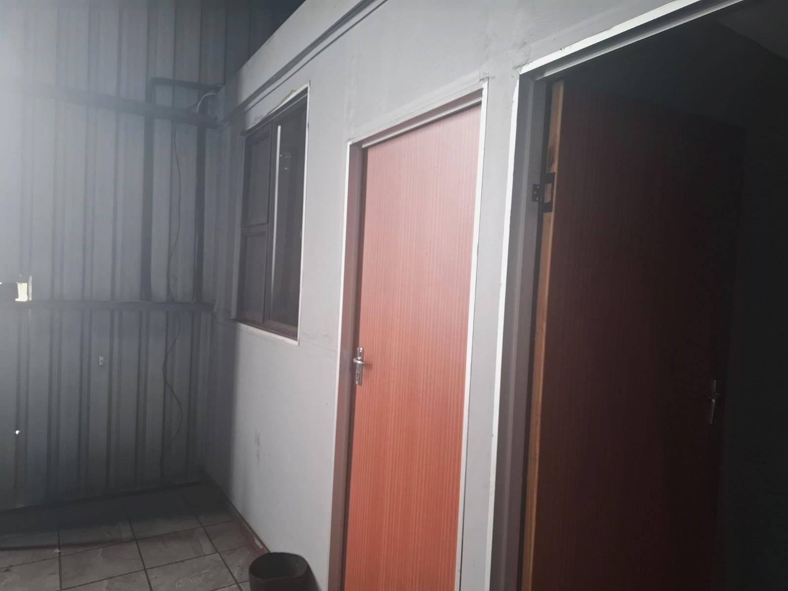 Workshop TO LET