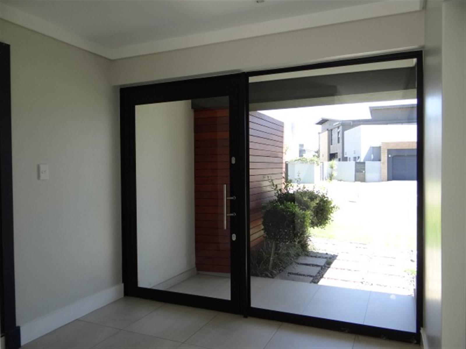 5 Bedroom House For Sale in Midstream Ridge Estate, Midstream Estate, Centurion