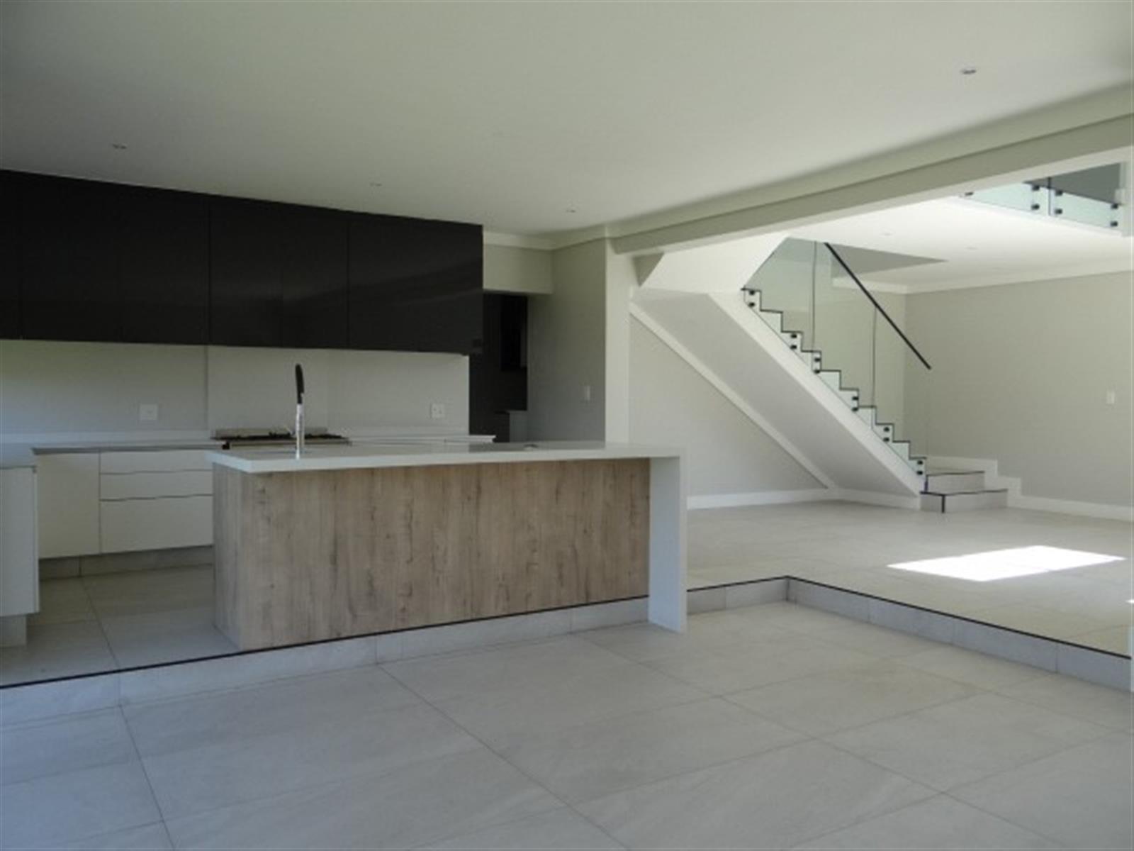 5 Bedroom House For Sale in Midstream Ridge Estate, Midstream Estate, Centurion