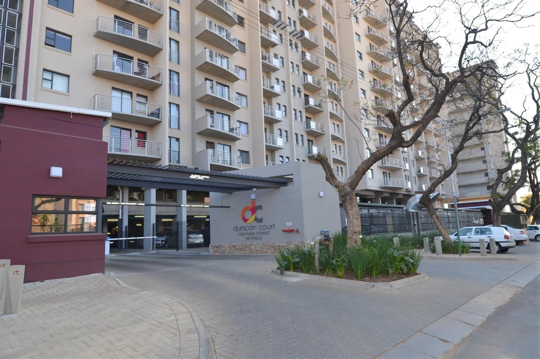 Beautiful 2 Bedroom Apartment for Sale in Hatfield, Pretoria