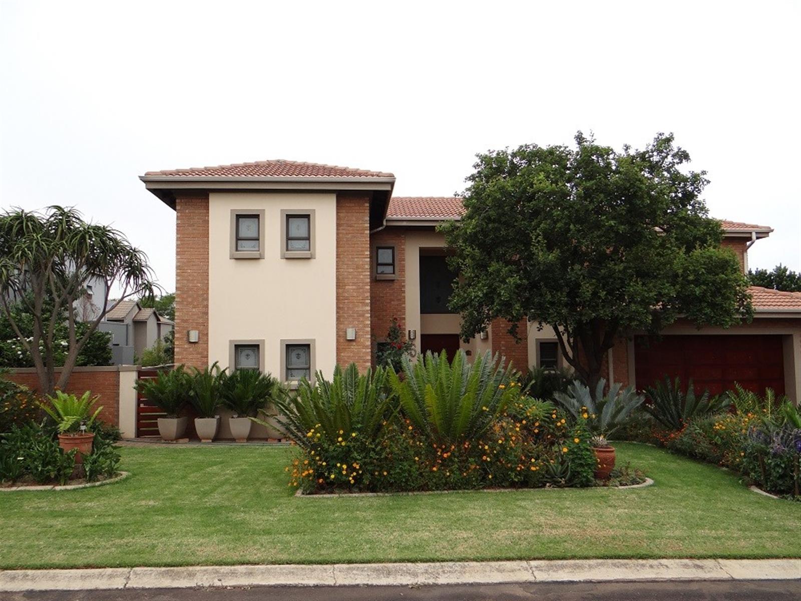 5 Bedroom House For Sale in Midstream Estate, Centurion