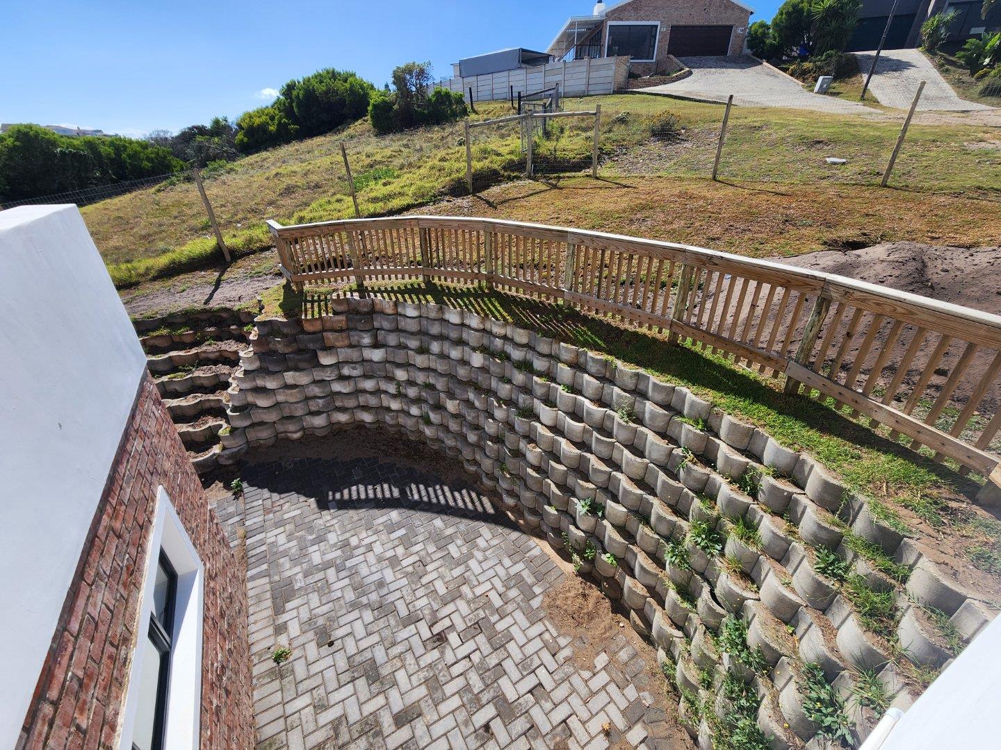 House For Sale in Jeffreys Bay