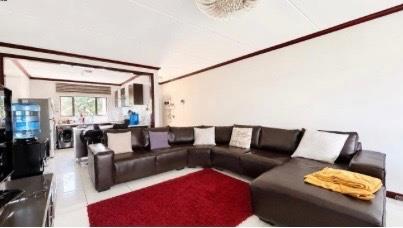 Unit in a Complex For Sale in Midrand