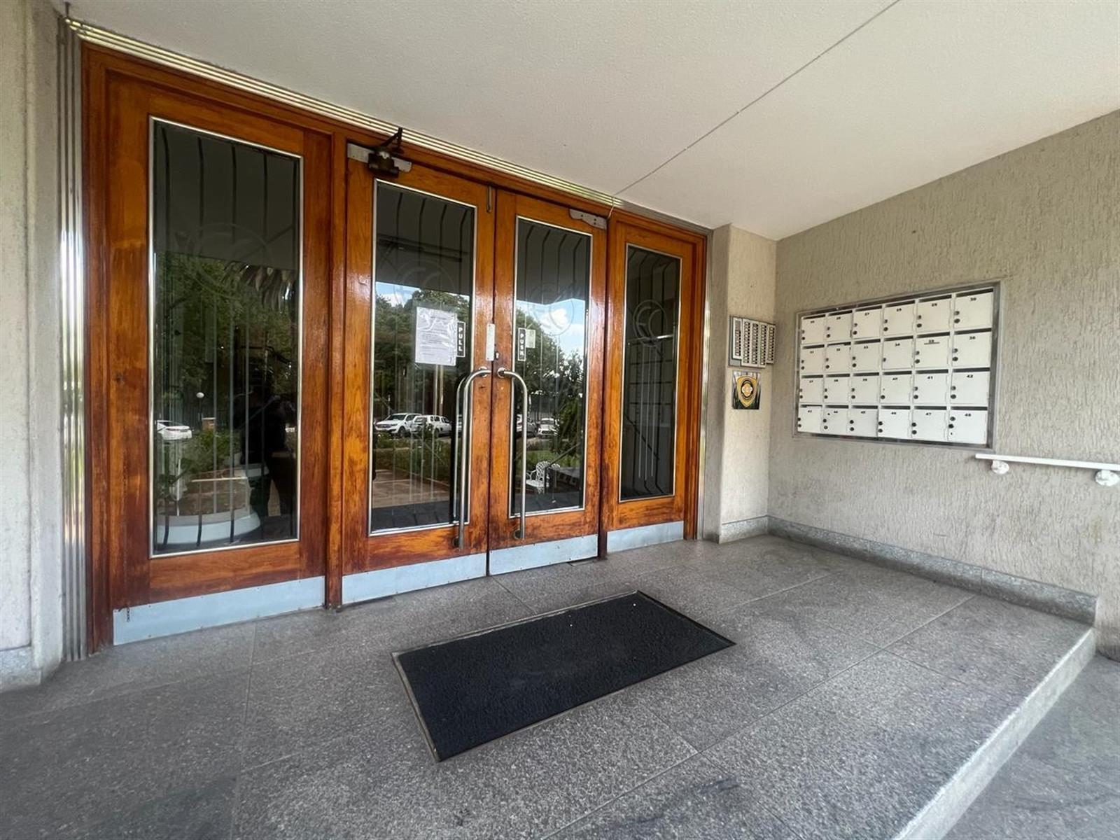 Apartment For Sale in Norwood Johannesburg