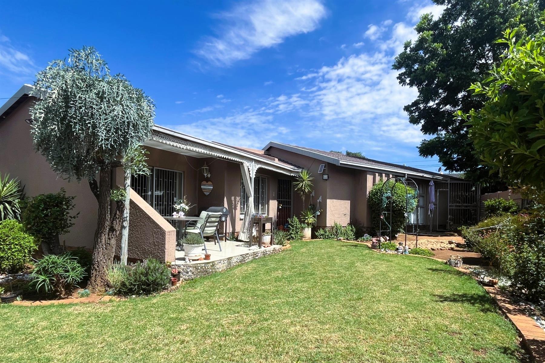 UNDER OFFER this Stylish, Fully Renovated Elandspark Home !
