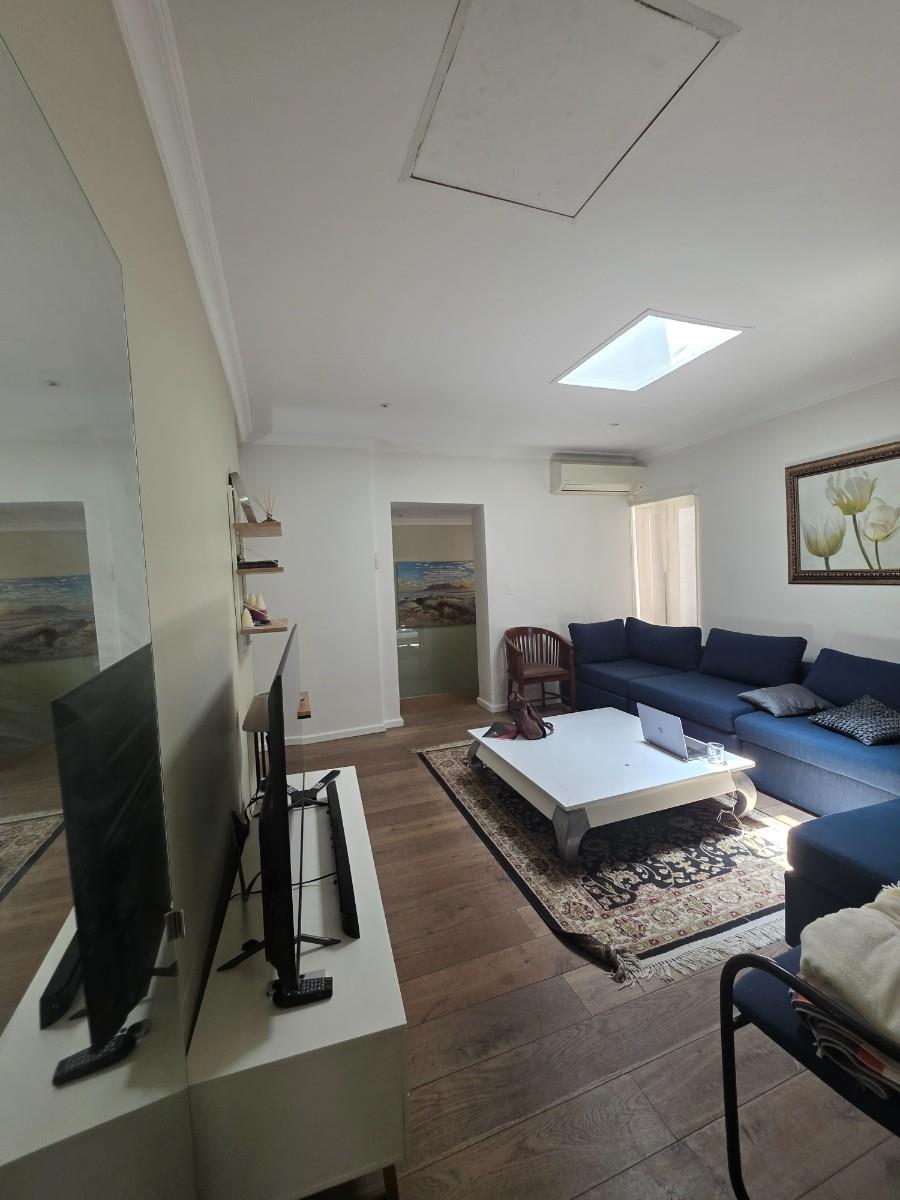Apartment for sale in Cape Town City Centre, Cape Town, 310 m²