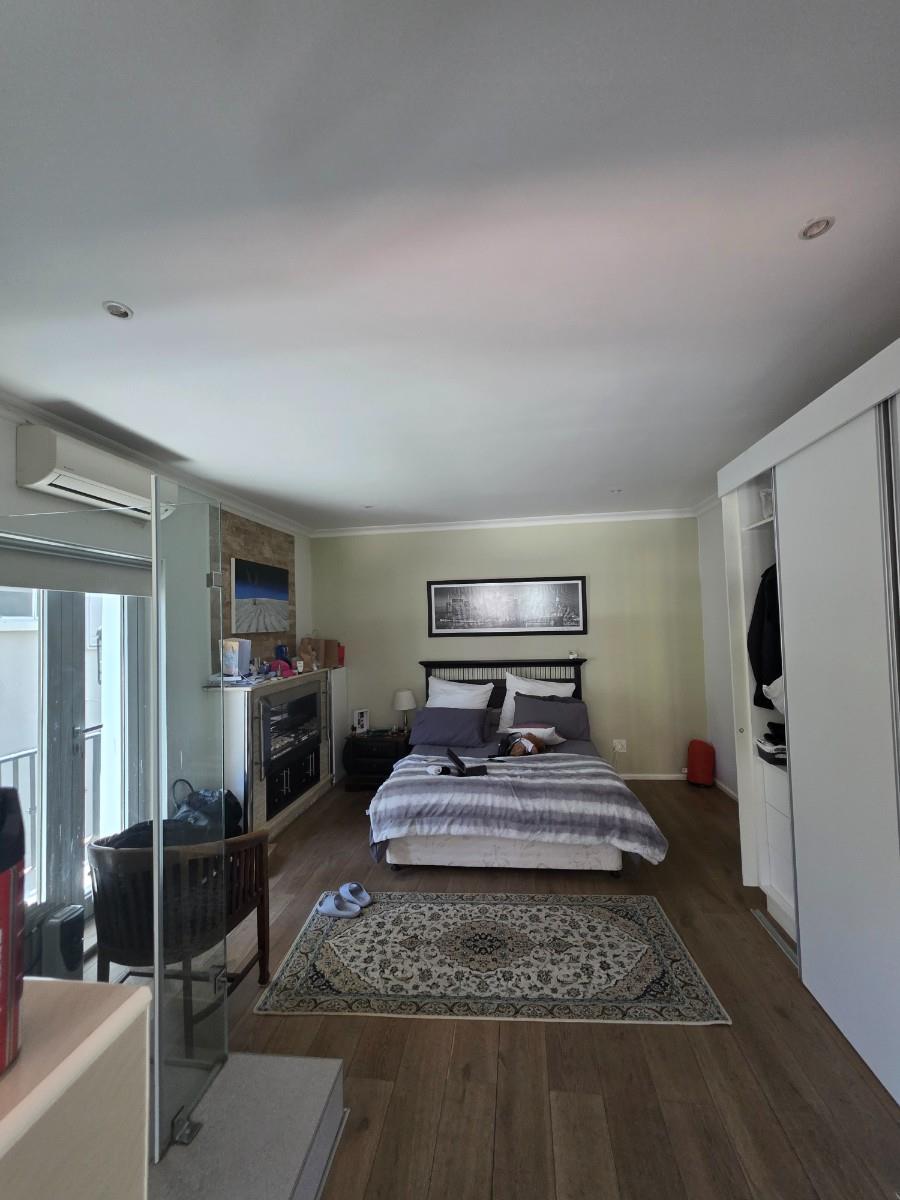 Apartment for sale in Cape Town City Centre, Cape Town, 310 m²