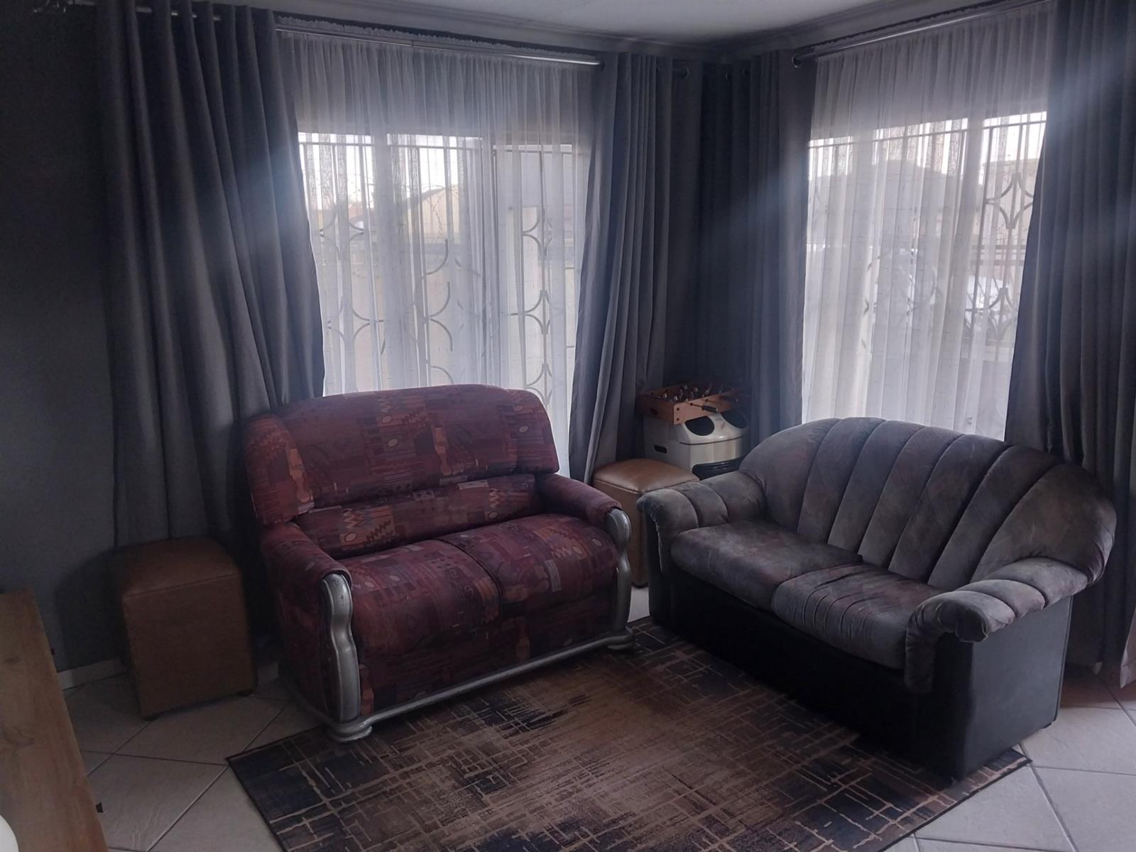 2 Bedroom House For Sale in Riverlea, Johannesburg