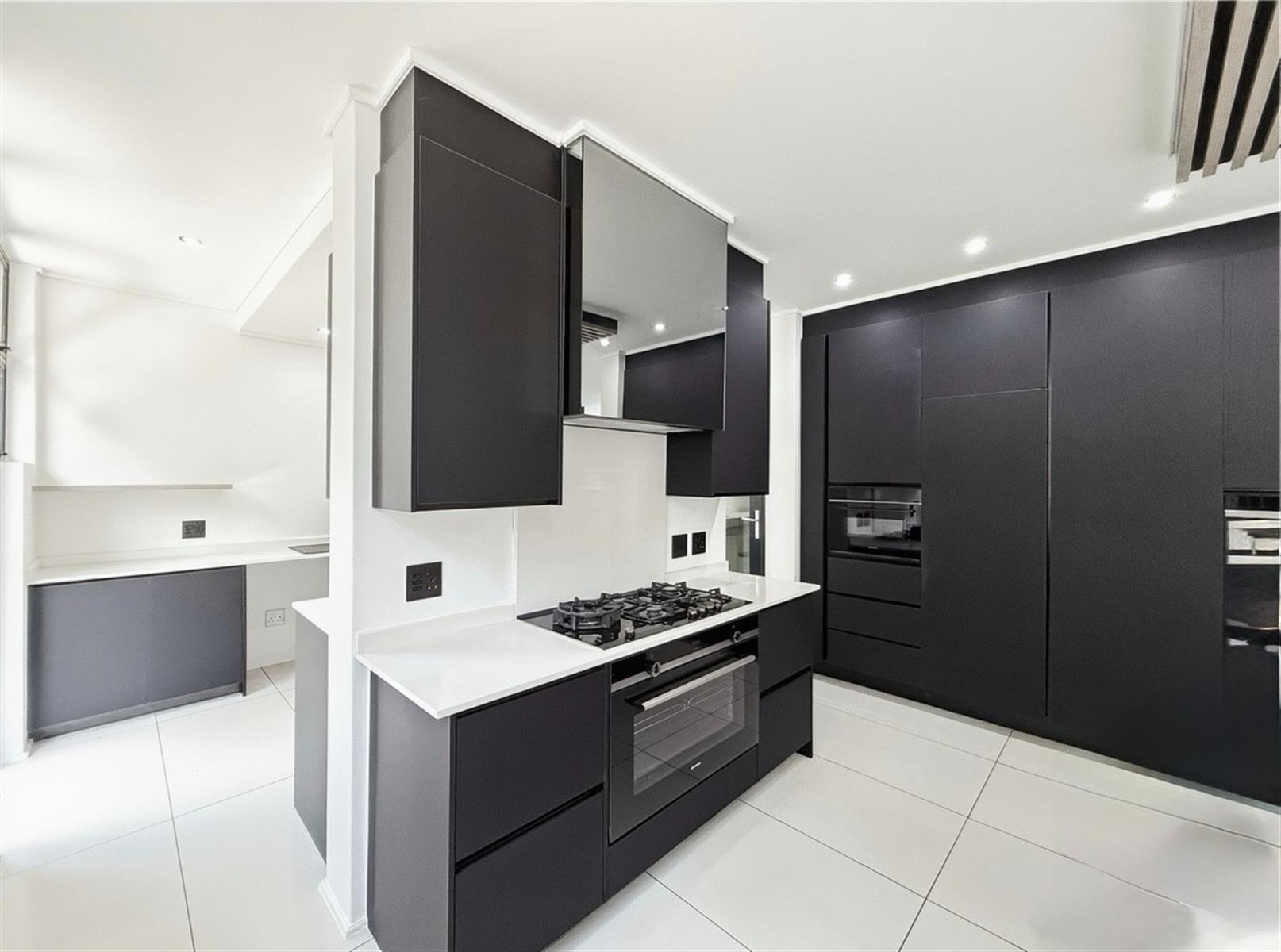 Contemporary Luxury Architectural Home in Helderfontein Estate