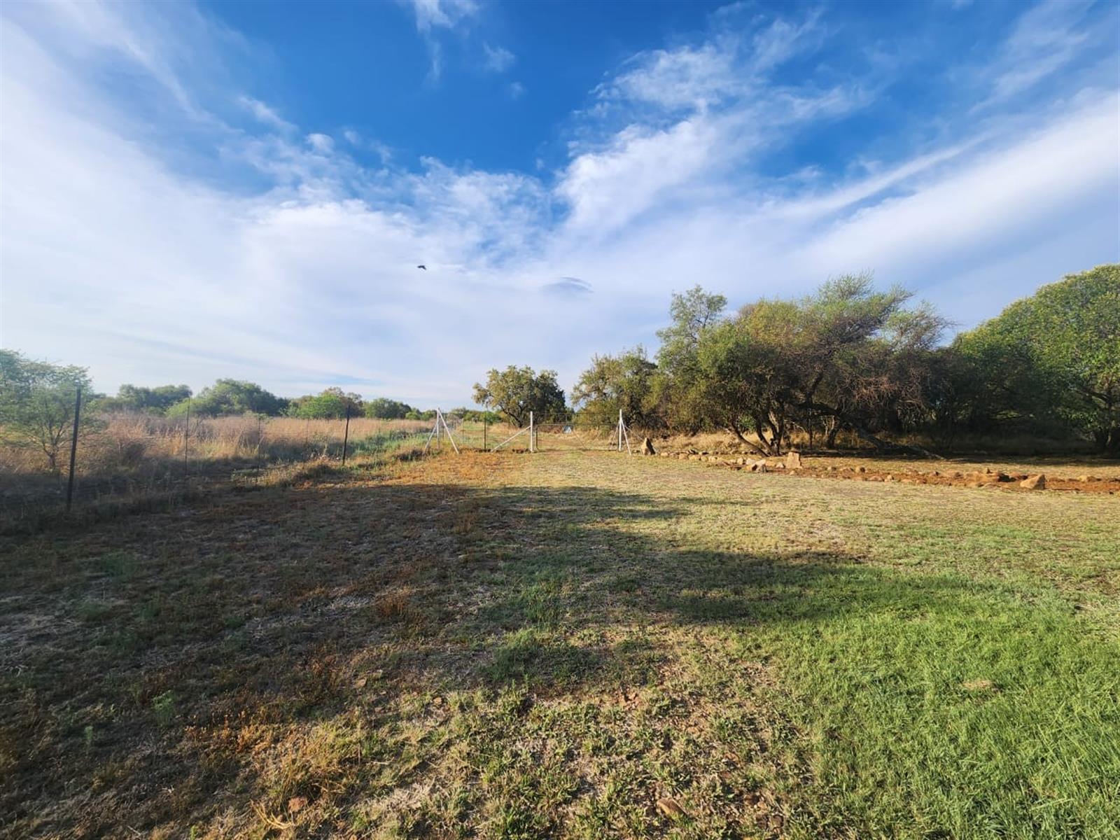 25ha WITH RIVERFRONT FARM - PRICED TO GO