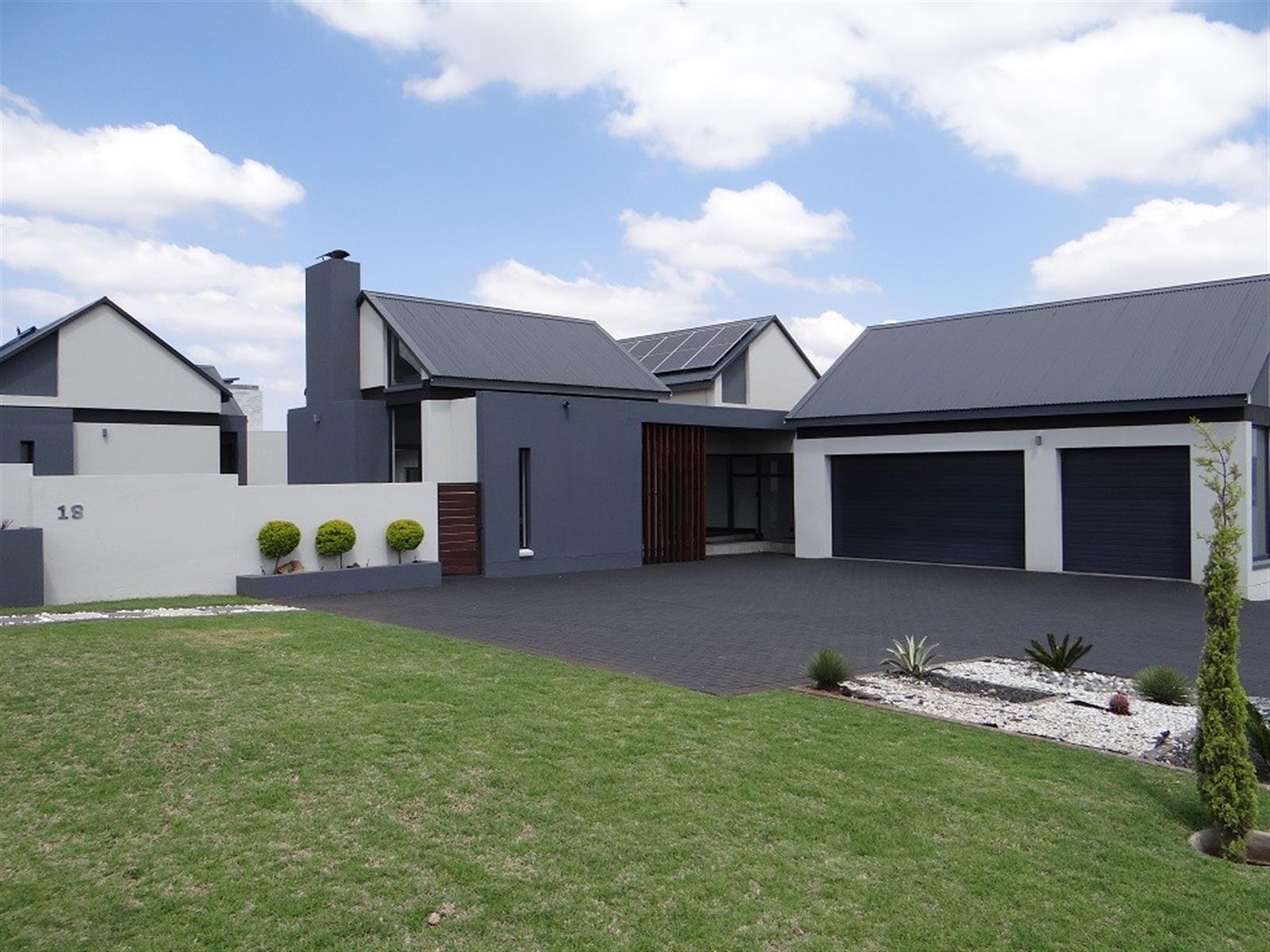 4 Bedroom House For Sale in Midstream Estate, Centurion