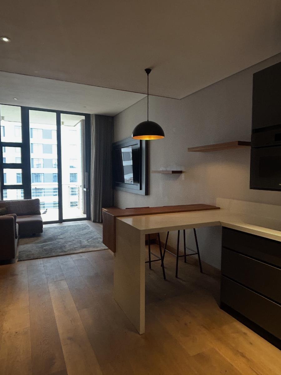 Sophisticated Elegant Ambience One-Bedroom Living (Furnished)